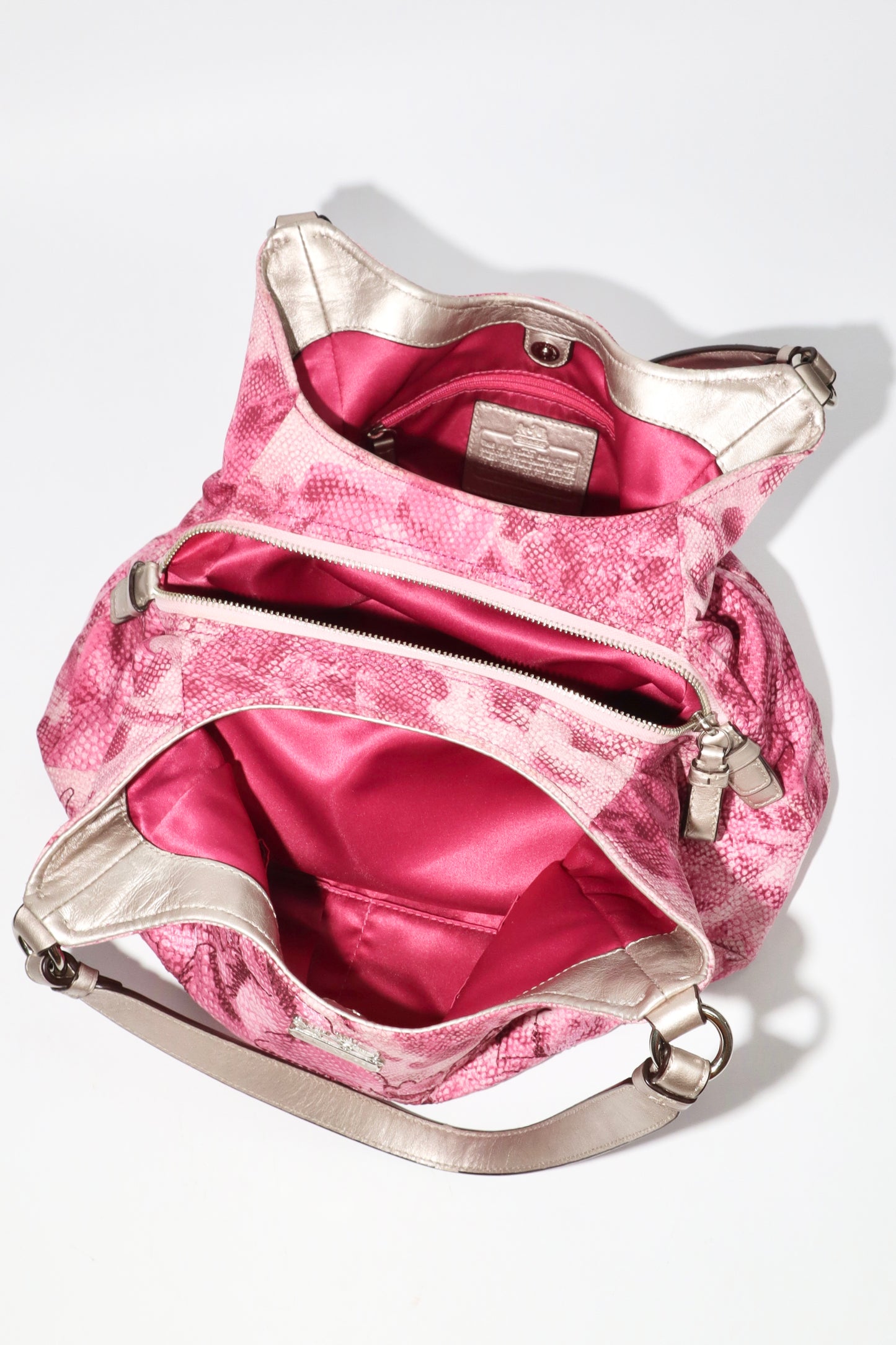 Vintage Coach 2002 Pink Floral Fabric Maggie Shoulder Bag - Girl Seazon