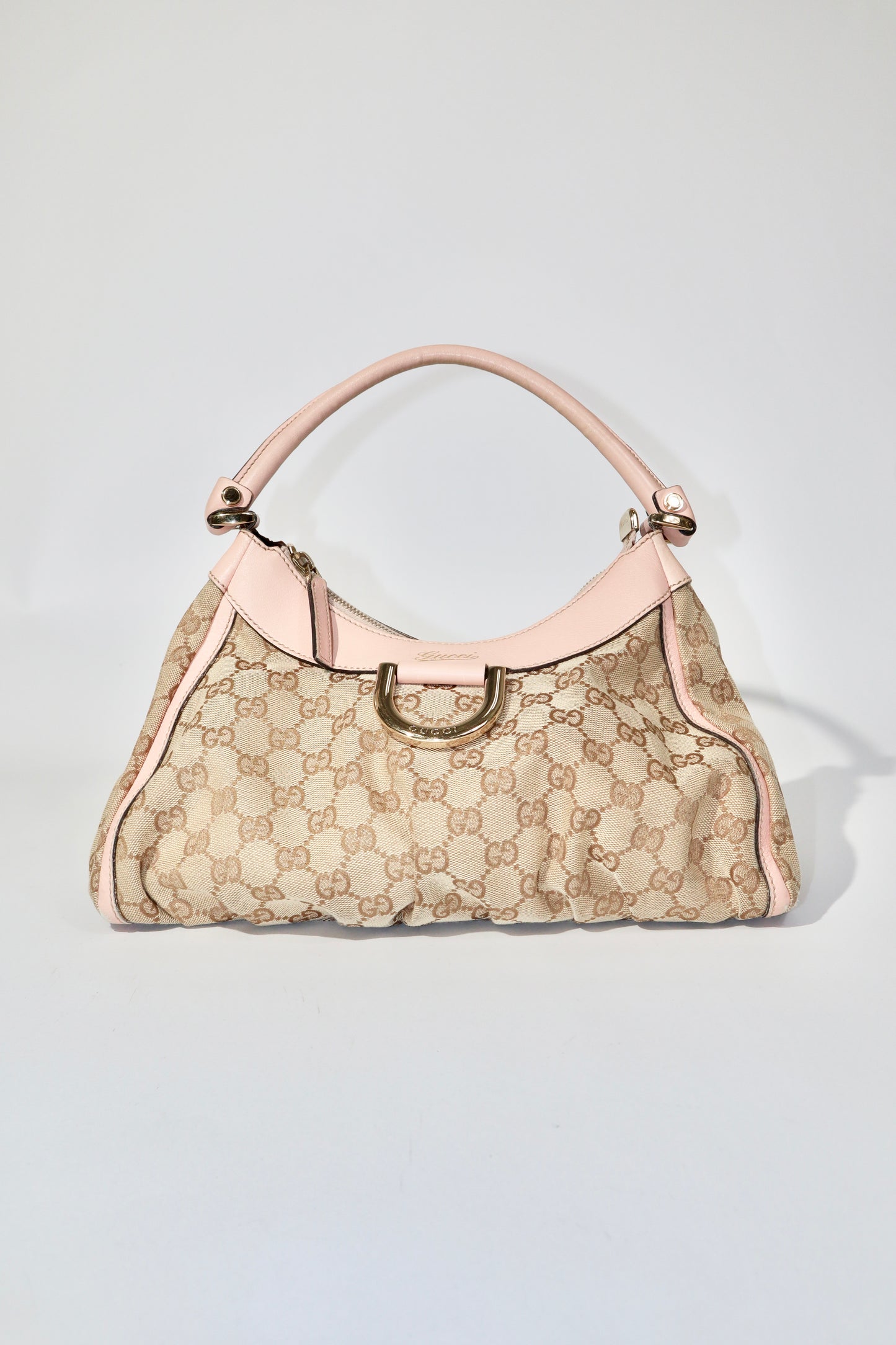 Vintage Gucci GG Abbey D Ring Shoulder Bag in Baby Pink - Girl Seazon