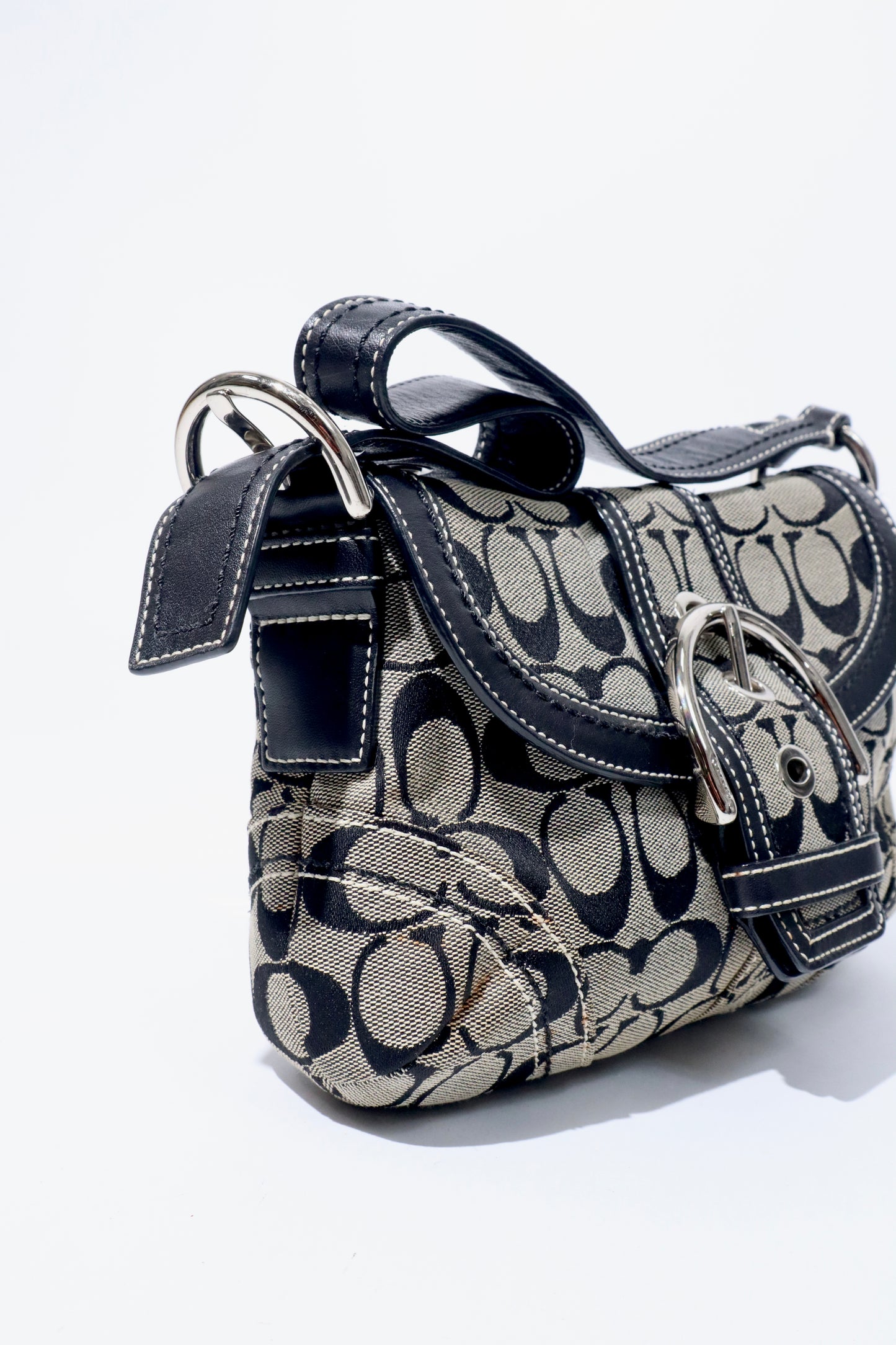 Coach Vintage 2006 Soho Belt Shoulder Bag in Canvas Black/Grey - Girl Seazon