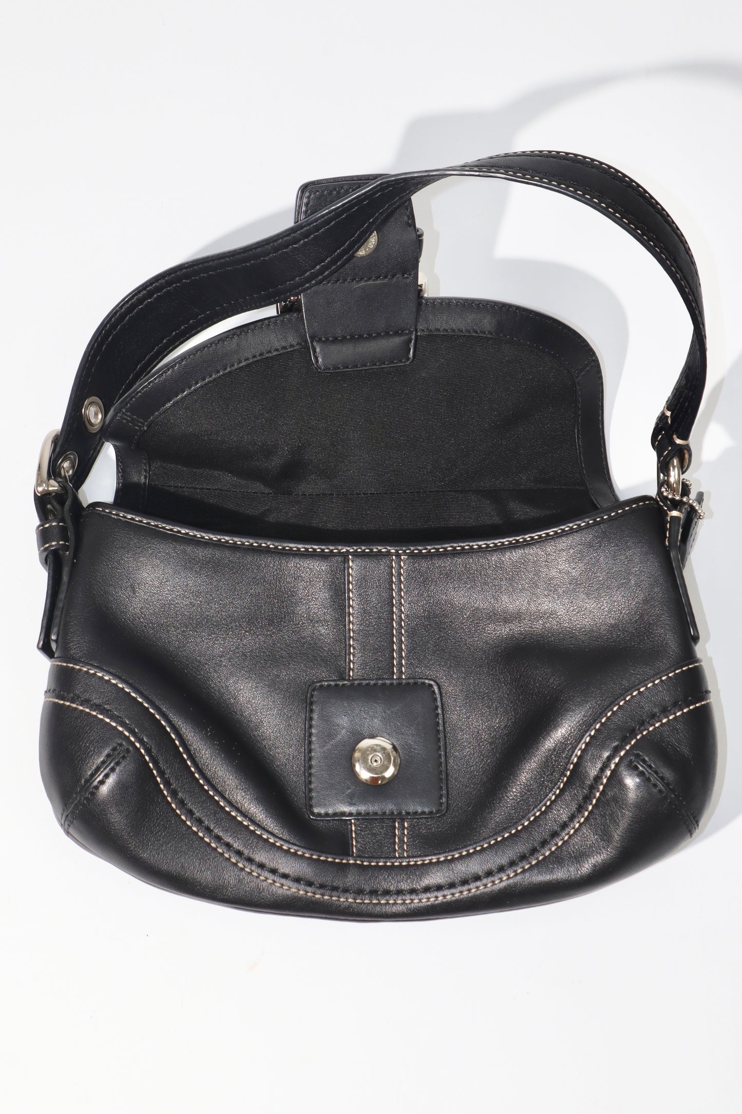 Coach 2008 Vintage Y2K Soho Leather Belt Shoulder Bag in Black Leather - Girl Seazon