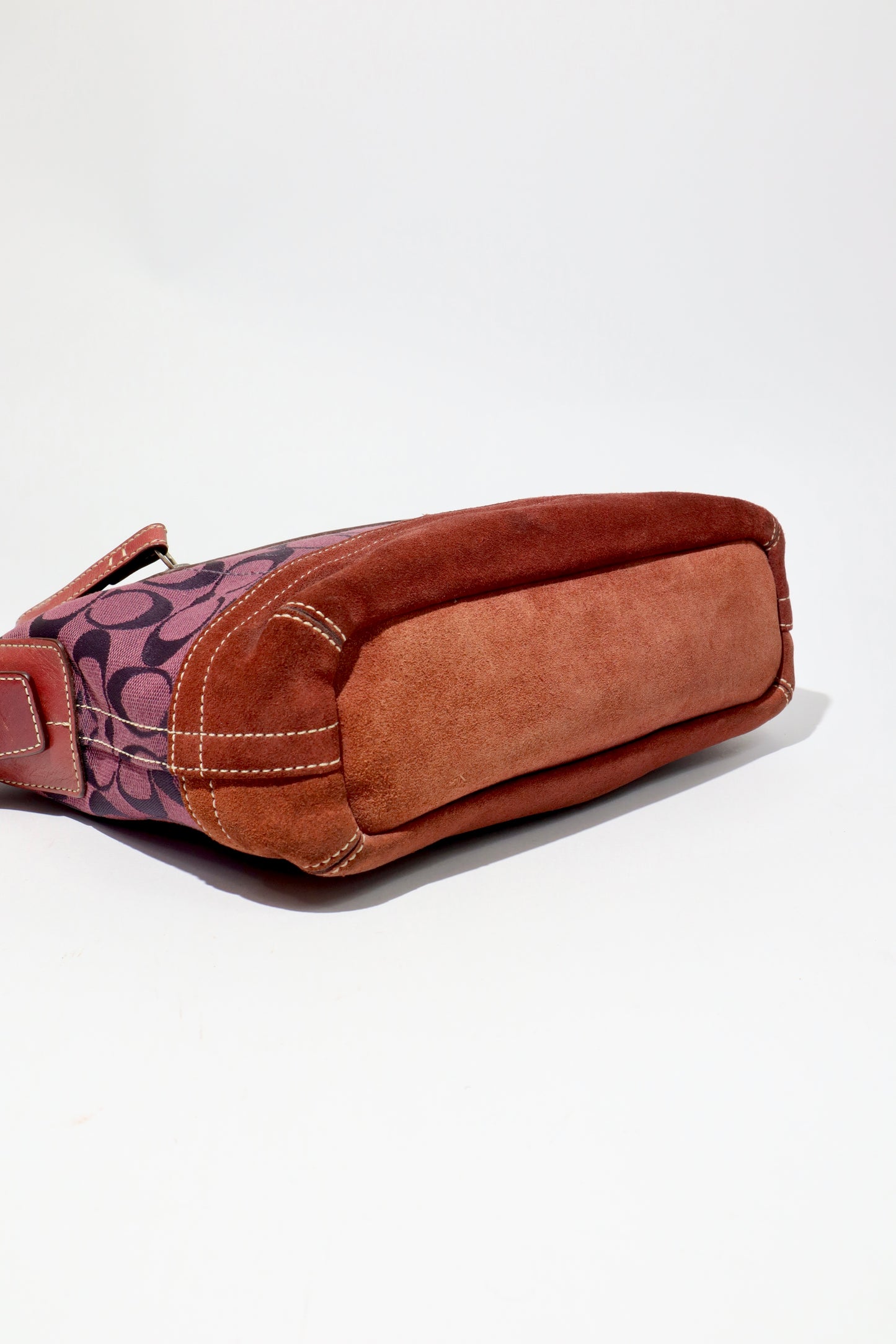 Coach 2004 Vintage Bucket Shoulder Bag in Plum - Girl Seazon