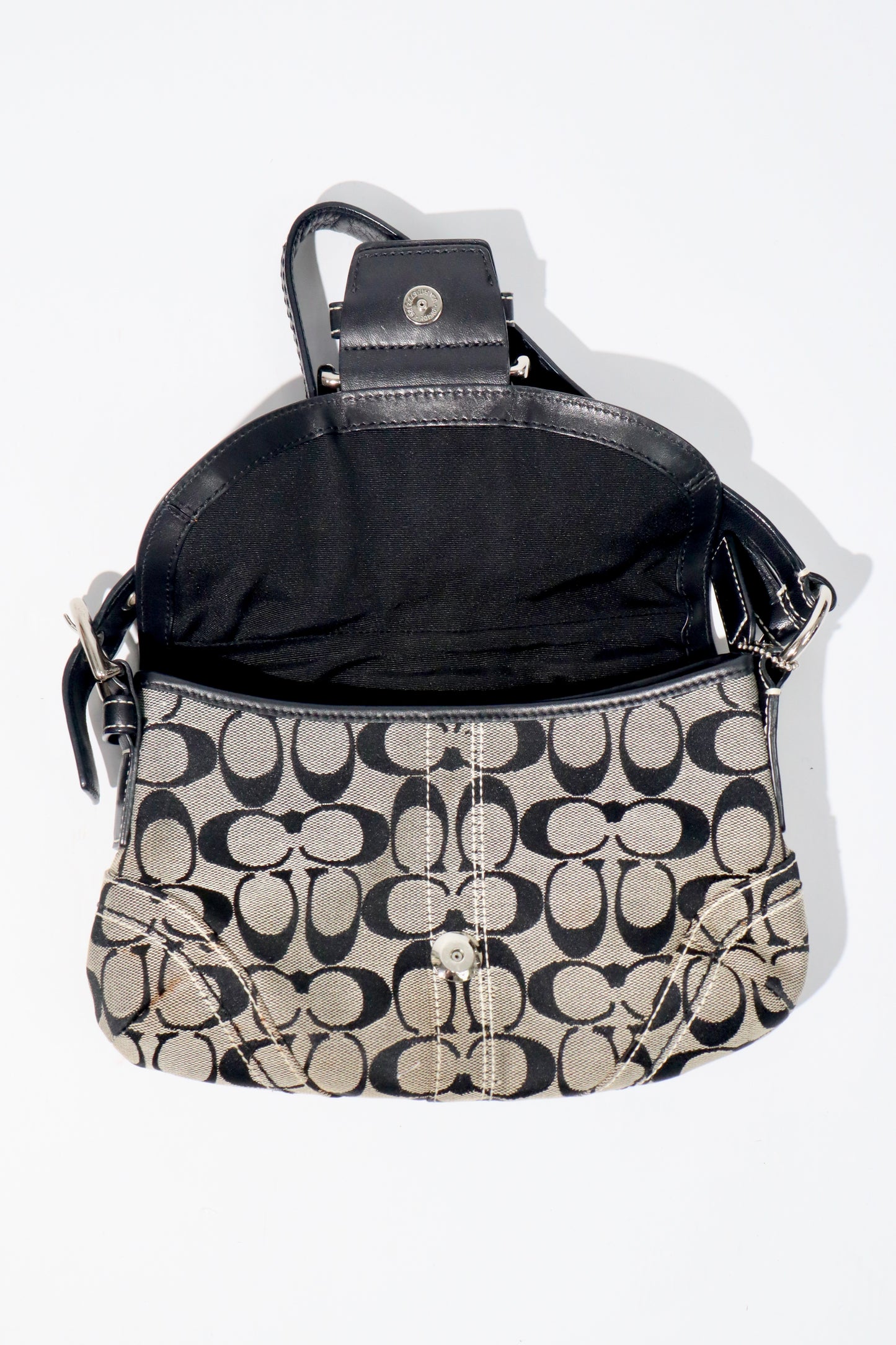 Coach Vintage 2006 Soho Belt Shoulder Bag in Canvas Black/Grey - Girl Seazon