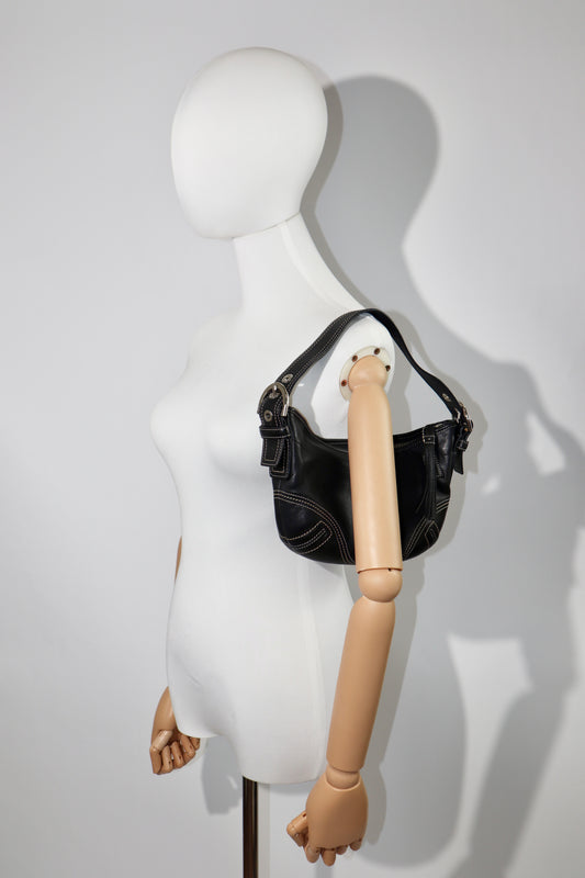 Vintage Coach Mini Shoulder Bag in Black Leather - 8A01