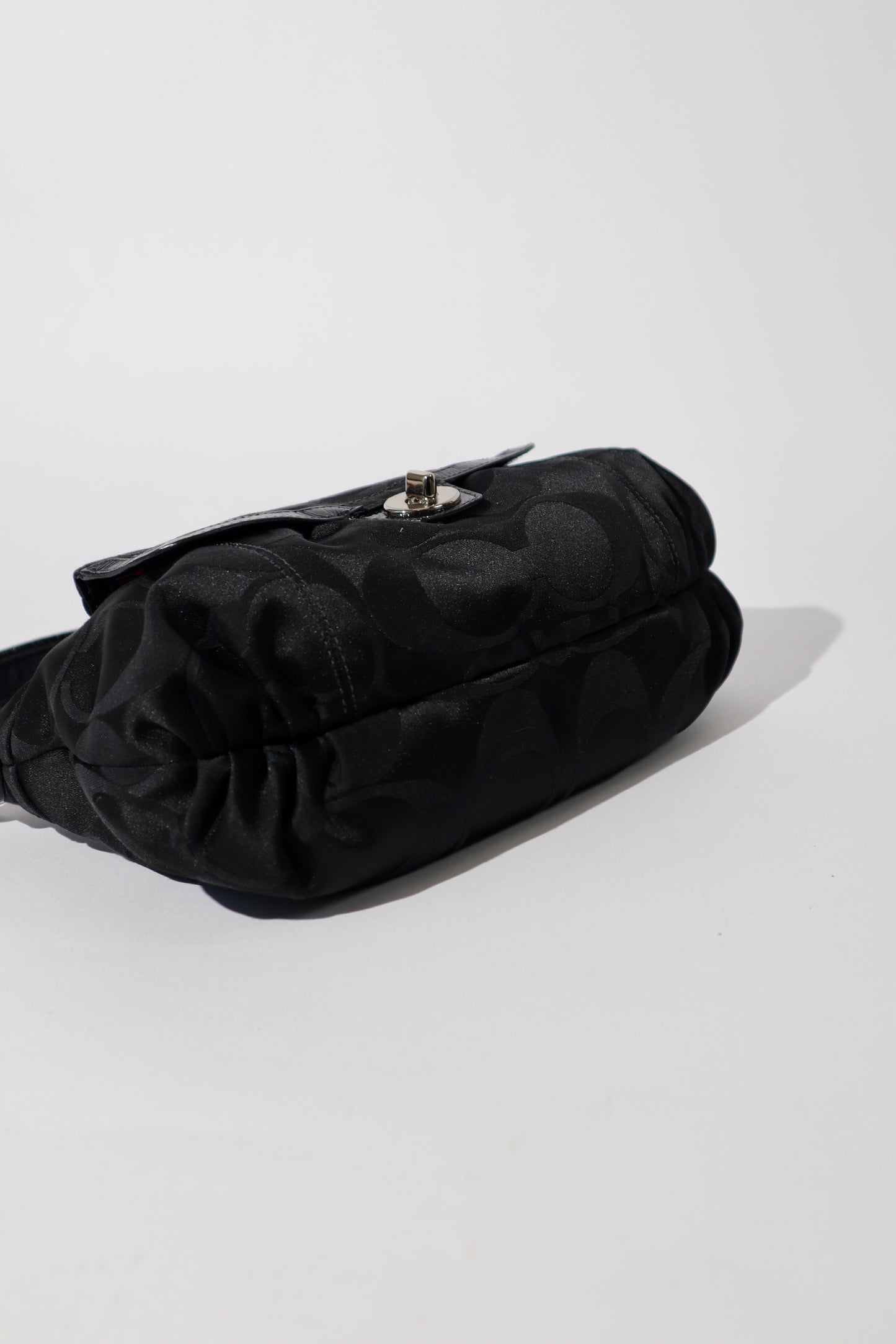 Coach Poppy Signature Canvas Shoulder Bag in Black - 18340