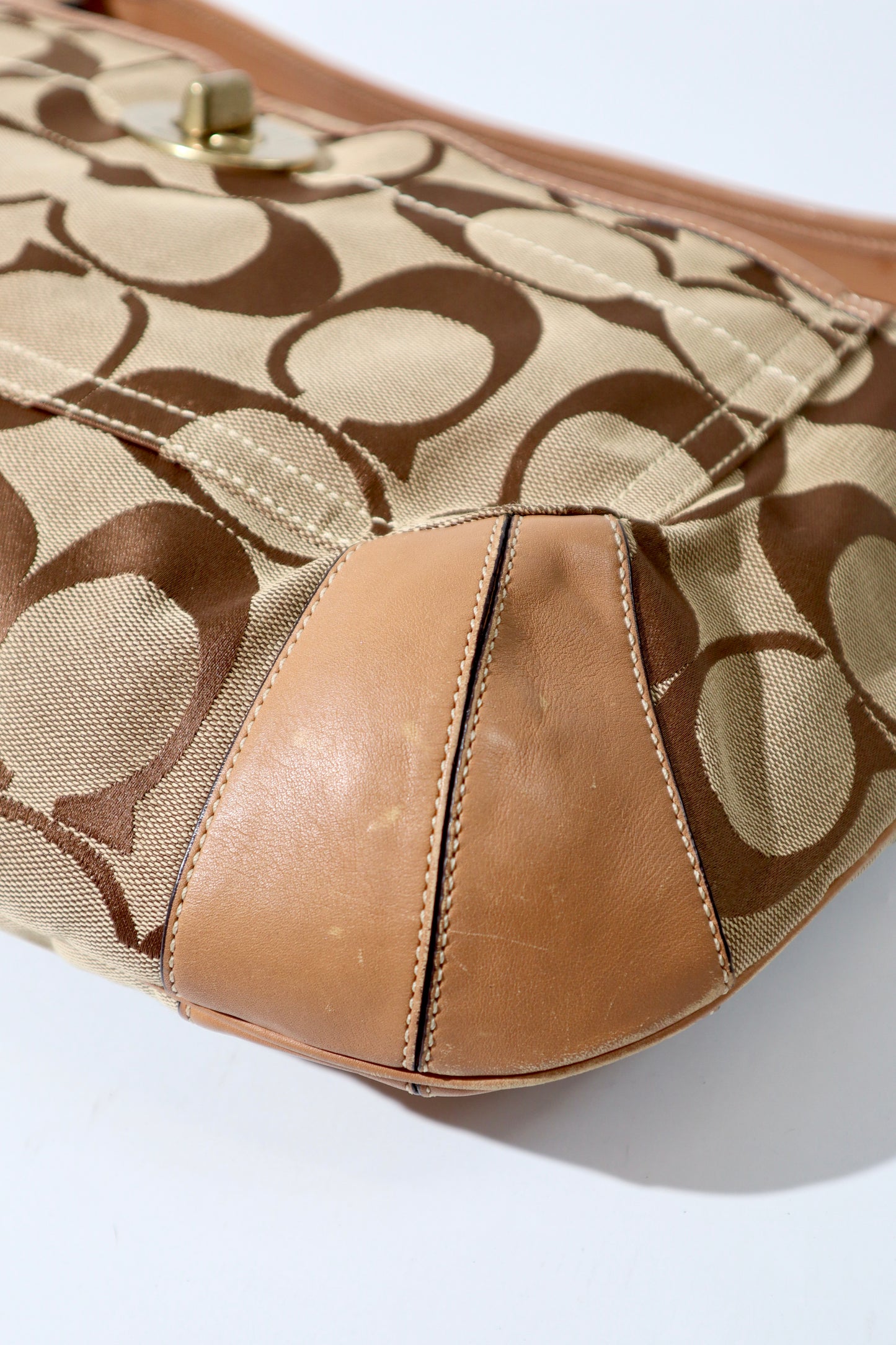 Coach Signature Ergo in Classic Brown with Turn-Lock (Large) - 10765