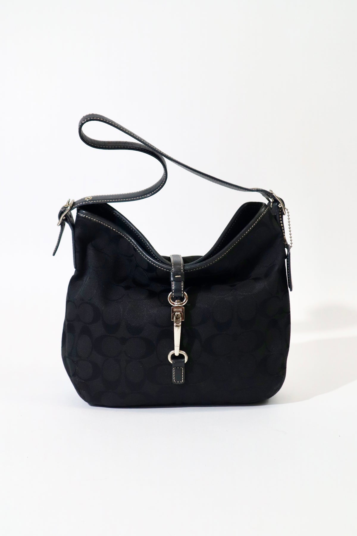 Vintage Coach Signature Hamptons Hobo Shoulder Bag (style 6845)