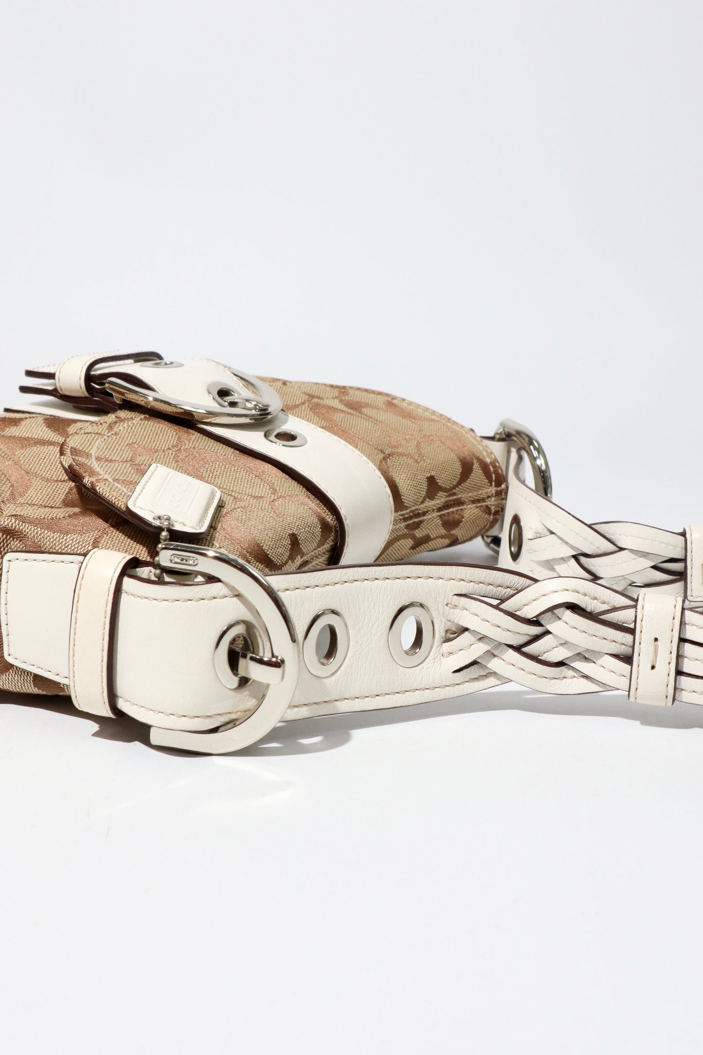 Vintage Coach 2005 Signature Soho White Belt Shoulder Bag - Girl Seazon