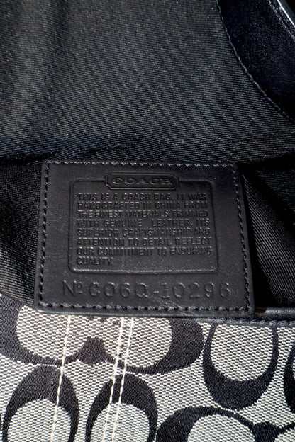 Coach Vintage 2006 Soho Belt Shoulder Bag in Canvas Black/Grey - Girl Seazon