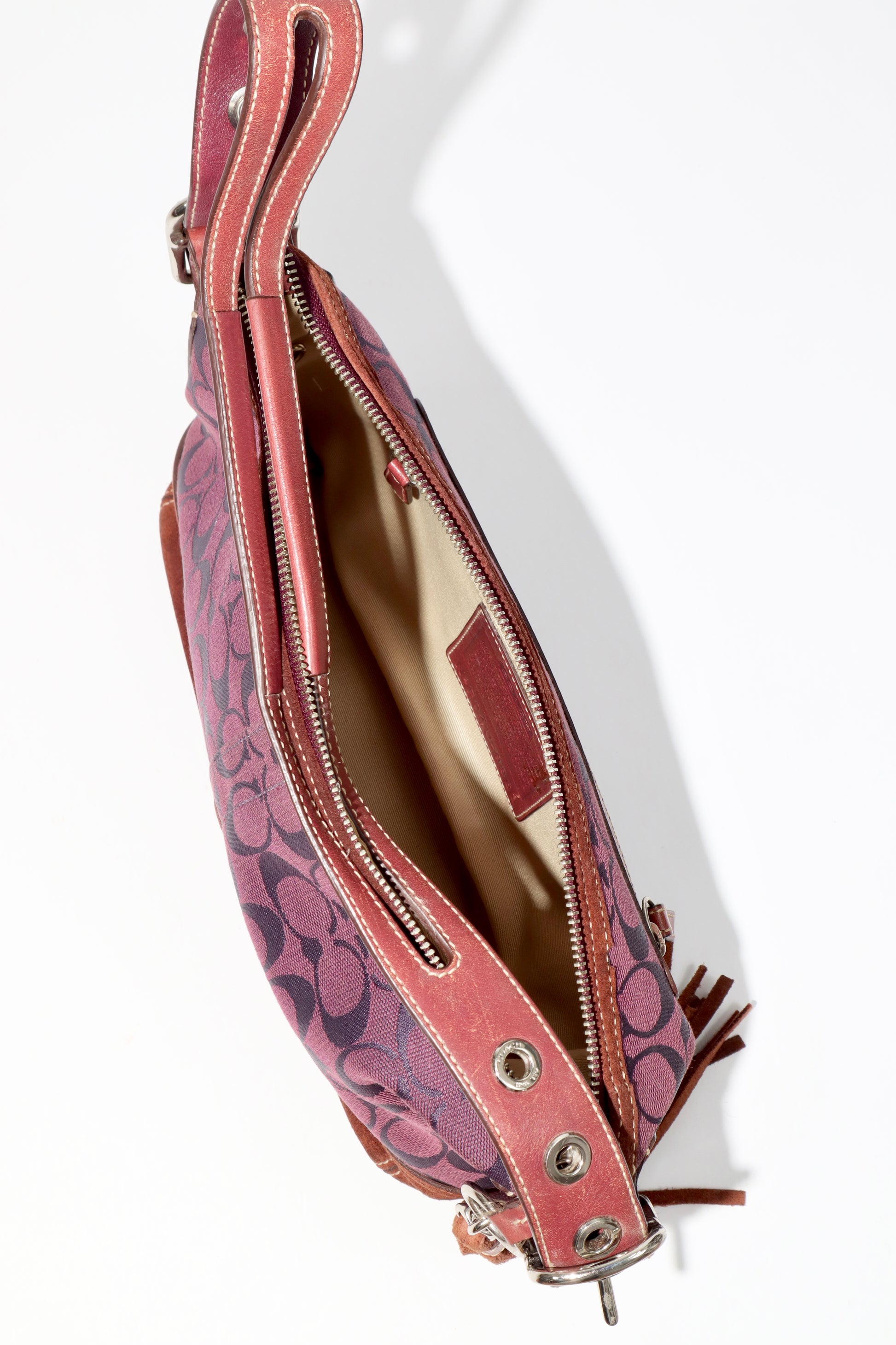 Coach 2004 Vintage Bucket Shoulder Bag in Plum - Girl Seazon