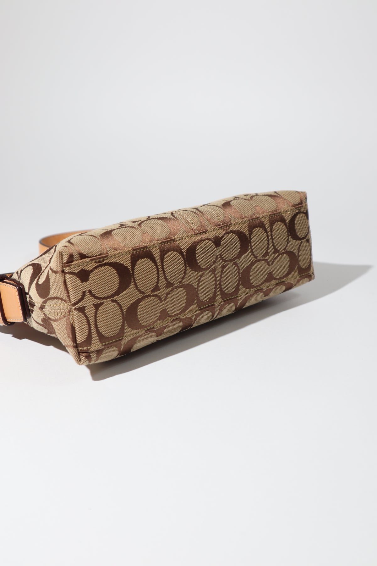 Coach Vintage 2005 Baguette Shoulder Bag in Classic Brown