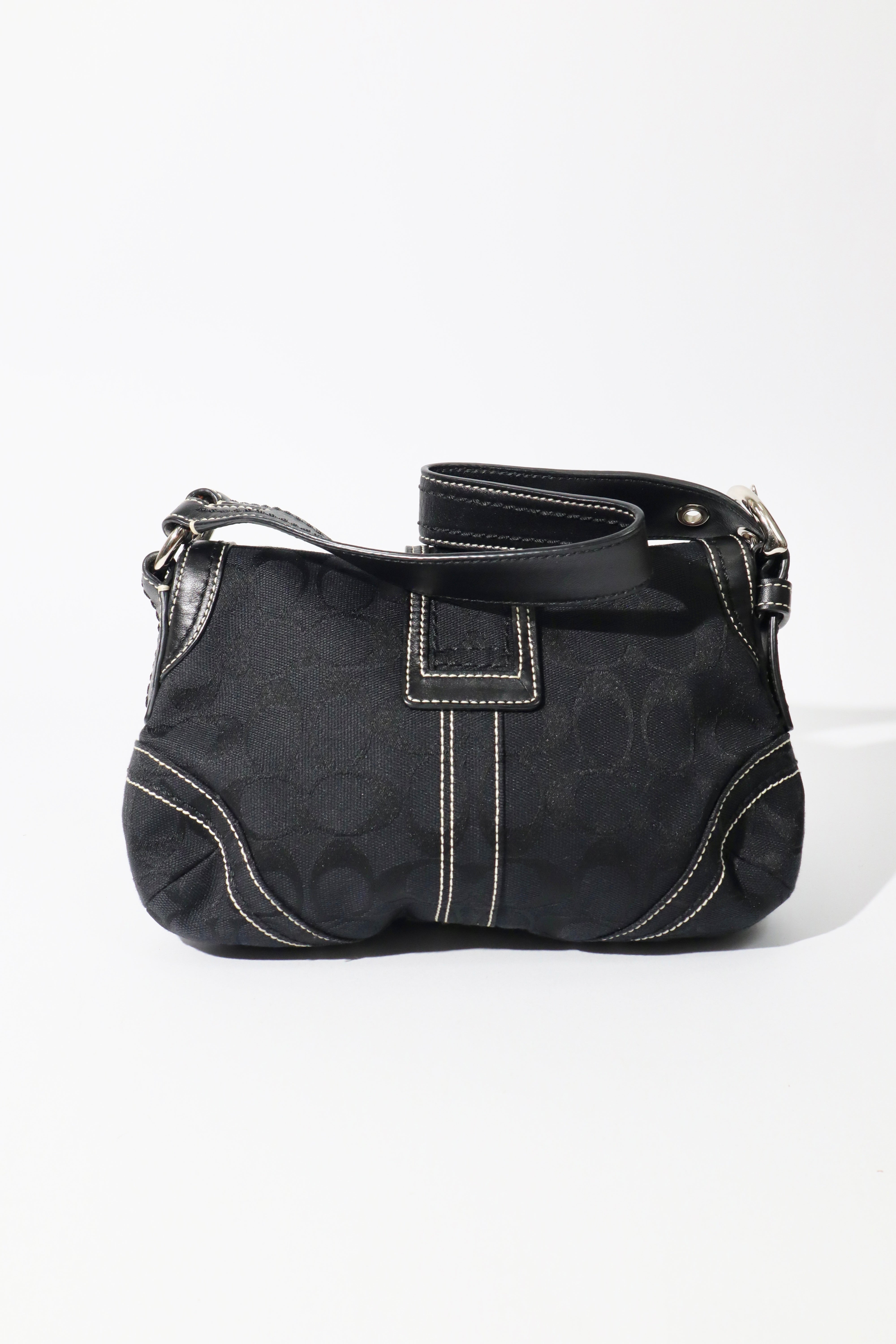Coach Vintage 2006 Y2K Soho Belt Shoulder Bag in Black