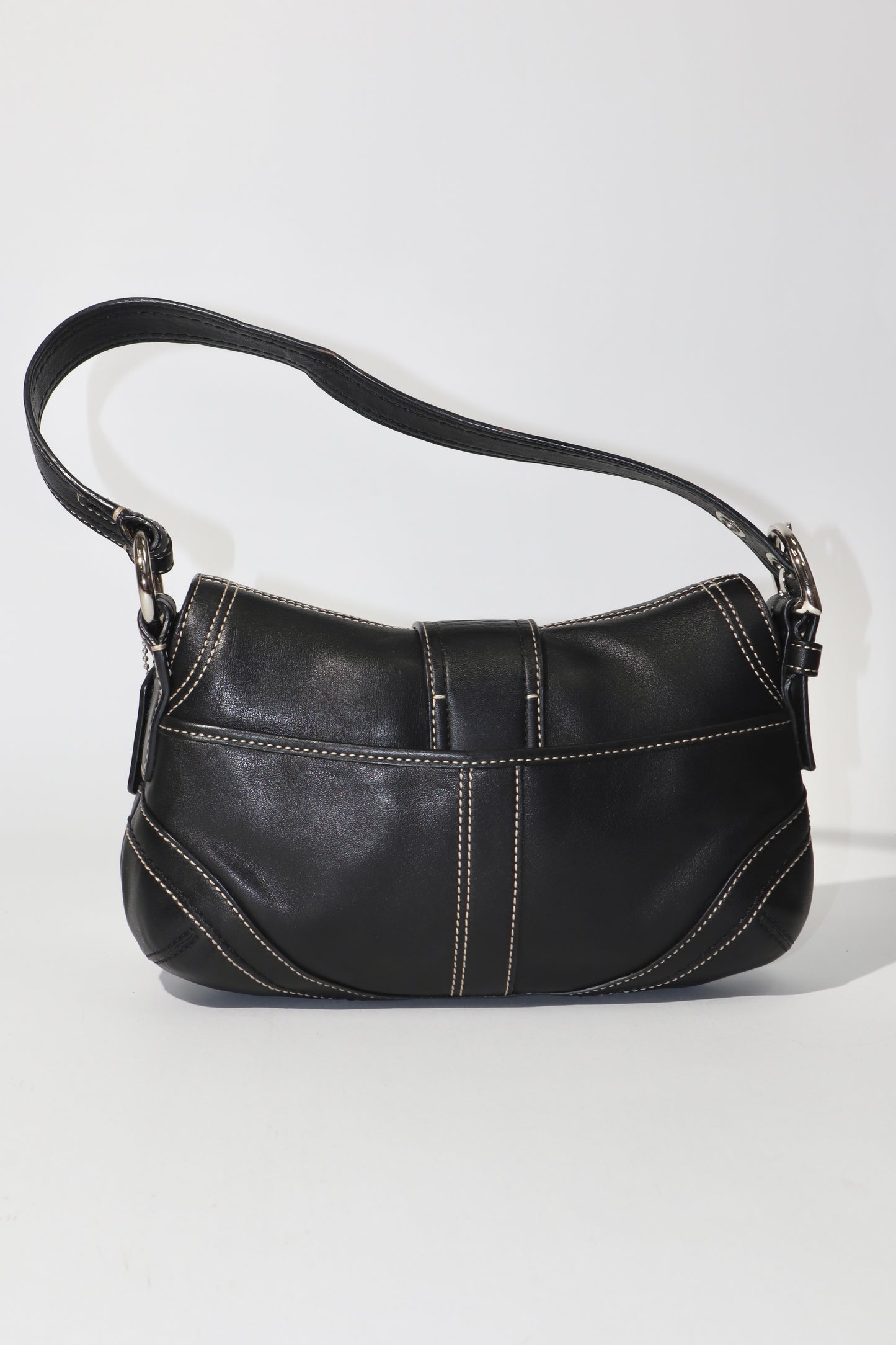 Coach 2008 Vintage Y2K Soho Leather Belt Shoulder Bag in Black Leather - Girl Seazon