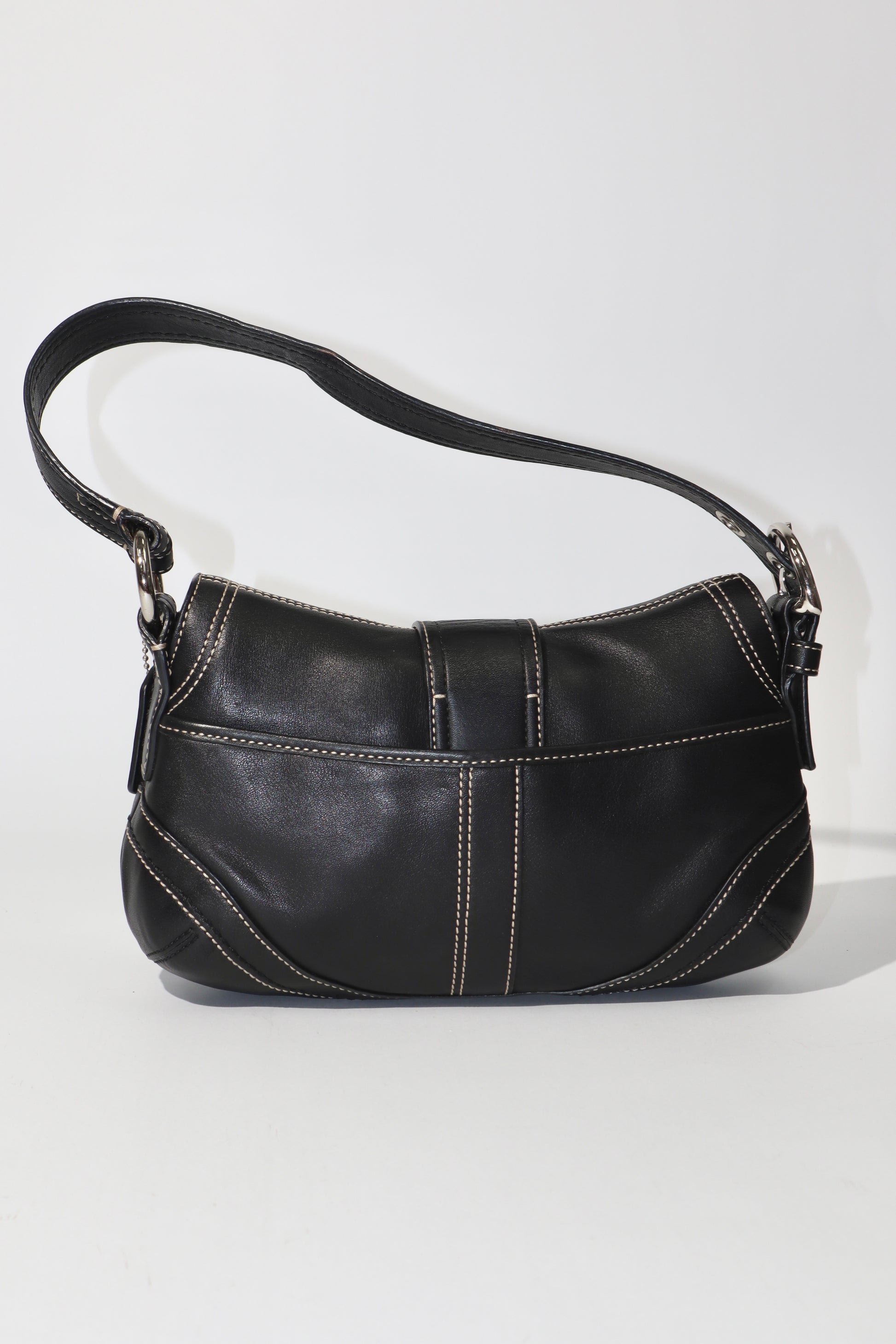 Coach 2008 Vintage Y2K Soho Leather Belt Shoulder Bag in Black Leather - Girl Seazon
