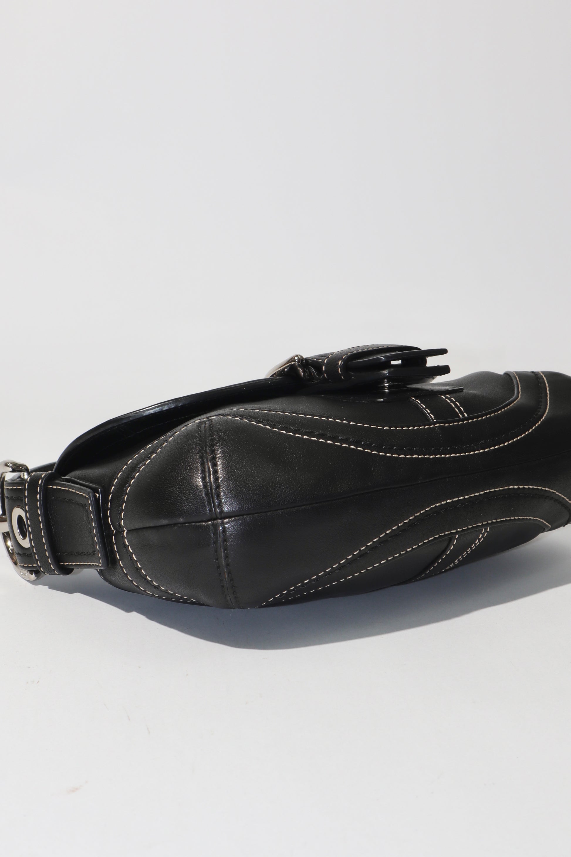 Coach 2008 Vintage Y2K Soho Leather Belt Shoulder Bag in Black Leather - Girl Seazon