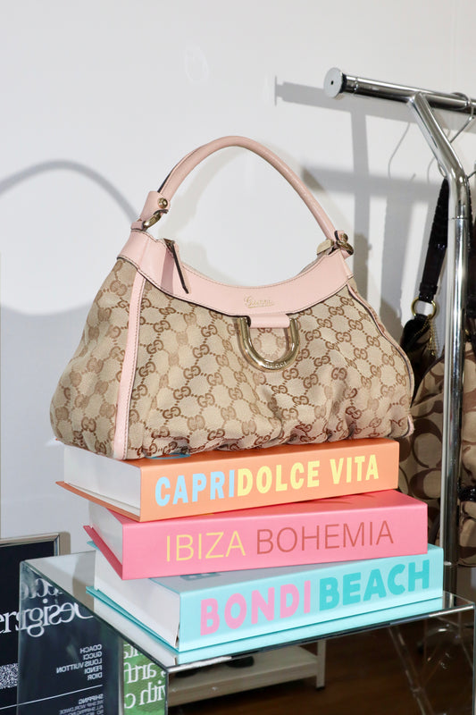 Vintage Gucci GG Abbey D Ring Shoulder Bag in Baby Pink - Girl Seazon