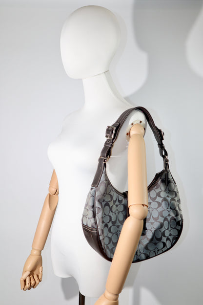 Coach Vintage 2003 Y2K Soho Half Moon Shoulder Bag in Navy & Brown