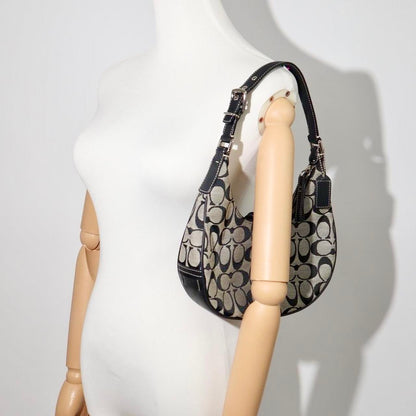 Vintage Coach Demi Soho Crescent Shoulder Bag, style 6361