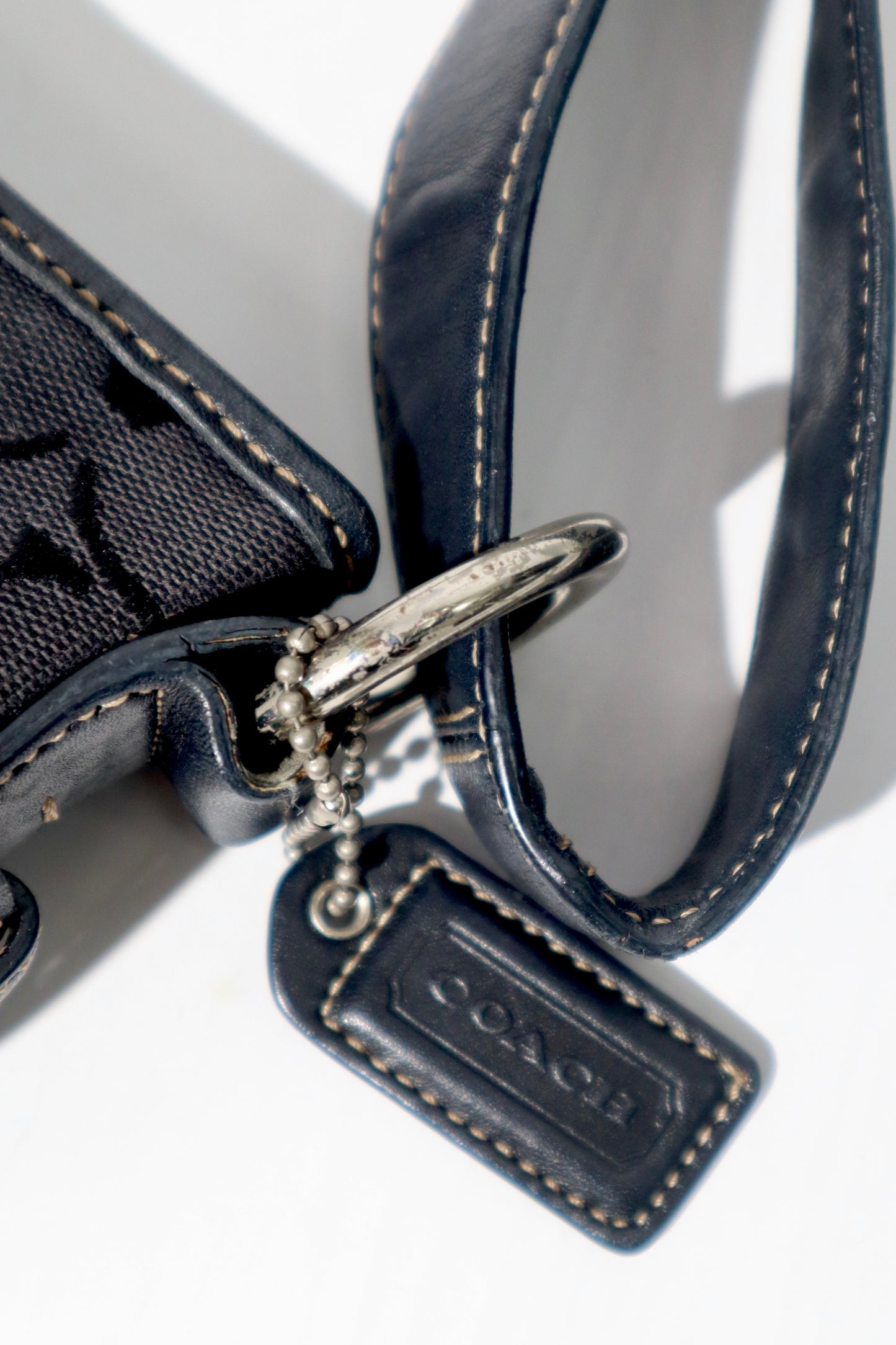 Vintage Authentic Coach Soho Signature Slim Jacquard Shoulder Bag in Black