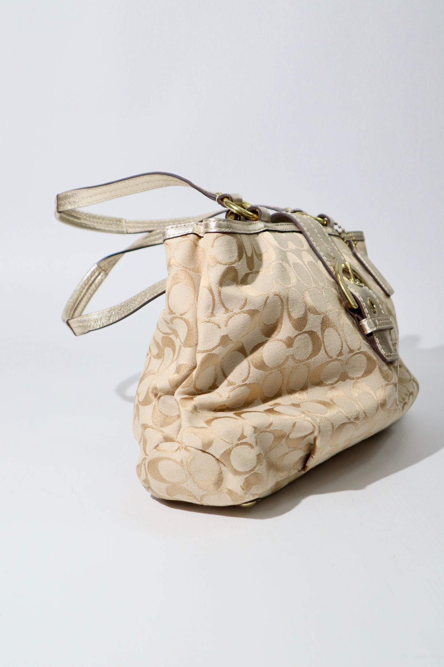 Vintage Coach Soho F18750 Tote Shoulder Bag in Beige & Gold