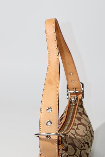 Coach Vintage 2005 Baguette Shoulder Bag in Classic Brown