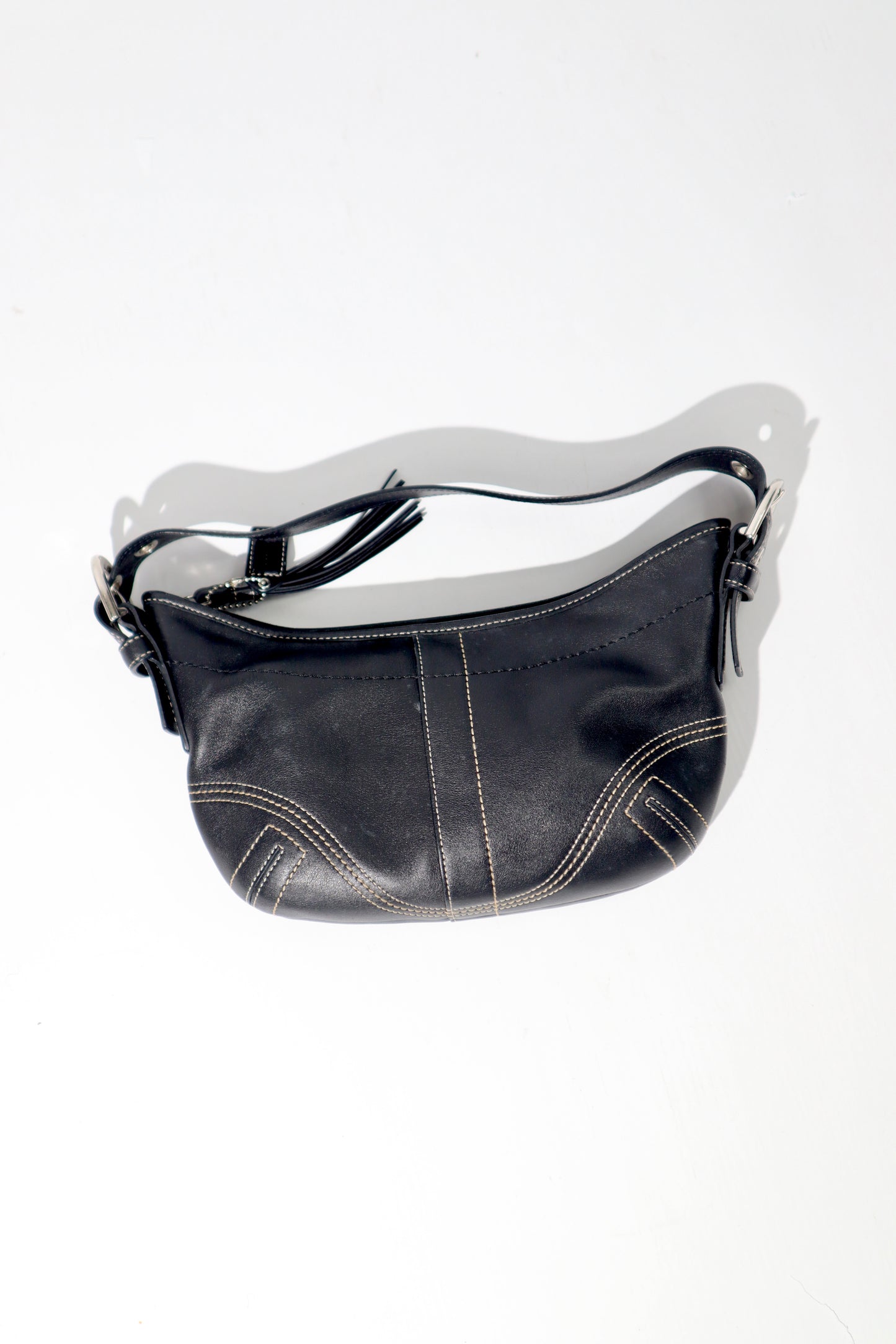 Vintage Coach Mini Shoulder Bag in Black Leather - 8A01