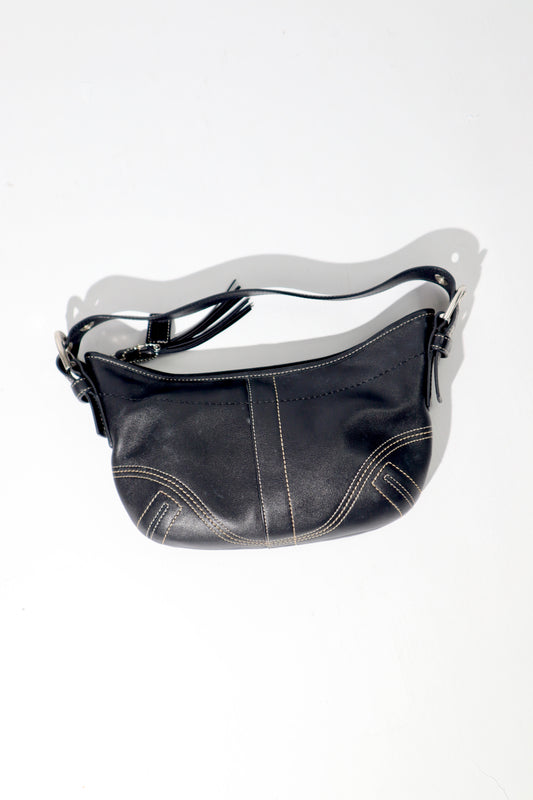 Vintage Coach Mini Shoulder Bag in Black Leather - 8A01