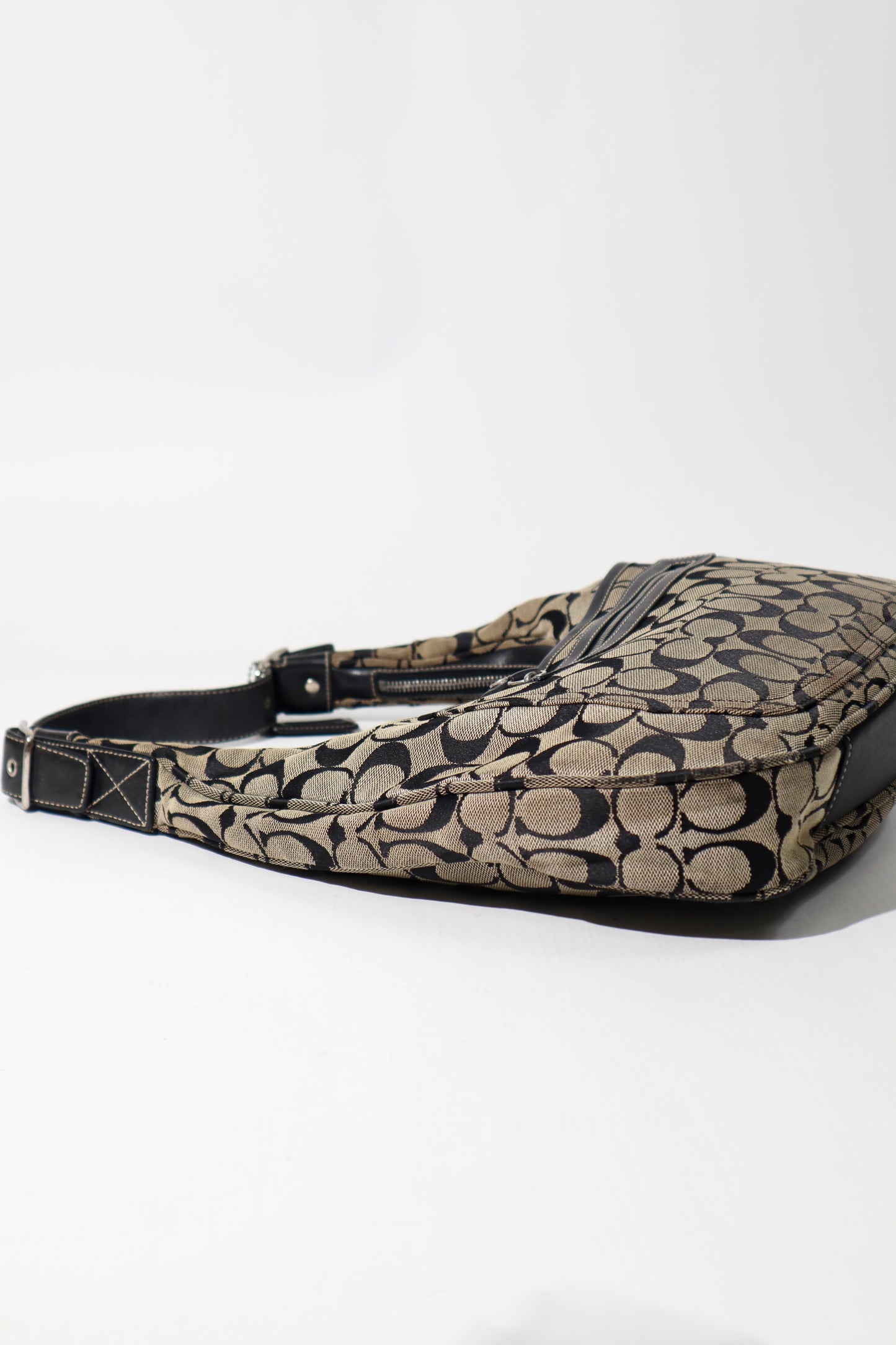 Vintage Coach Monogram Hobo Bag (style 6070)