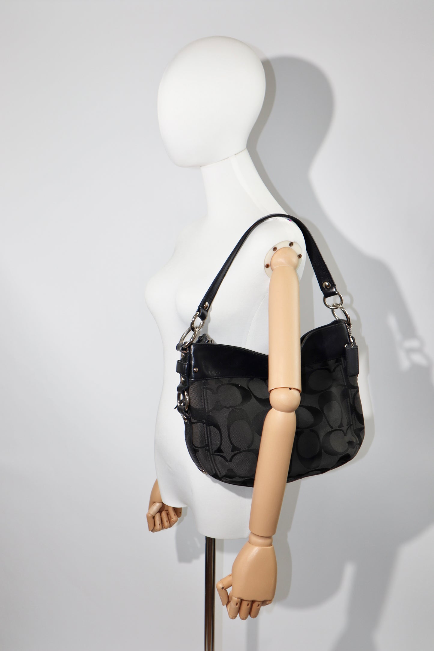 Vintage Coach Zoe Signature Canvas Tote Bag in Black - F14708