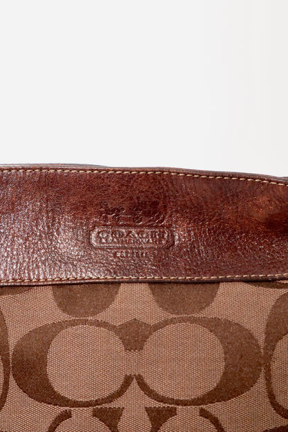 Vintage Coach Shoulder Bag in Chocolate Brown - 12674 (Large)