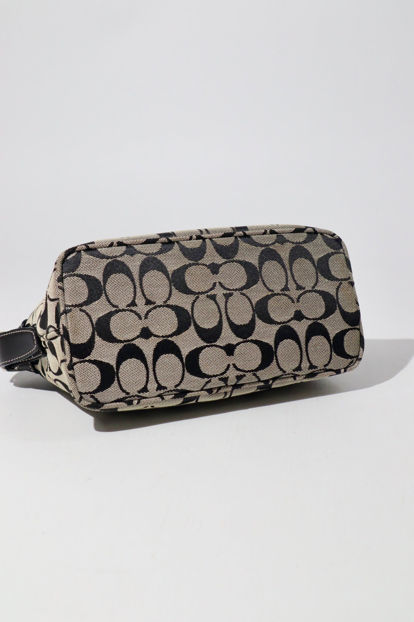 Vintage Coach Signature Shoulder Bag in Black/Grey (6044)