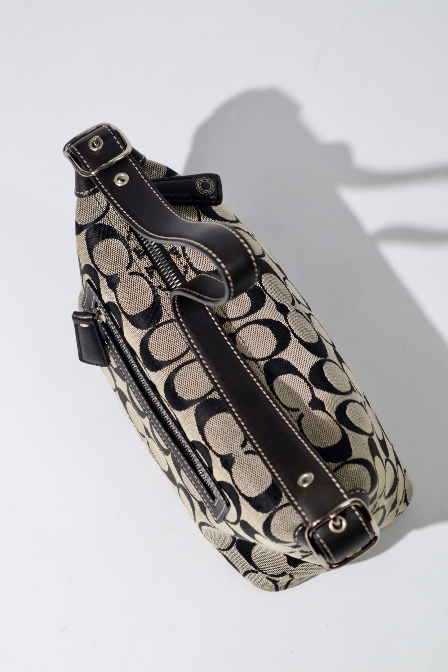 Vintage Coach Signature Shoulder Bag in Black/Grey (6044)