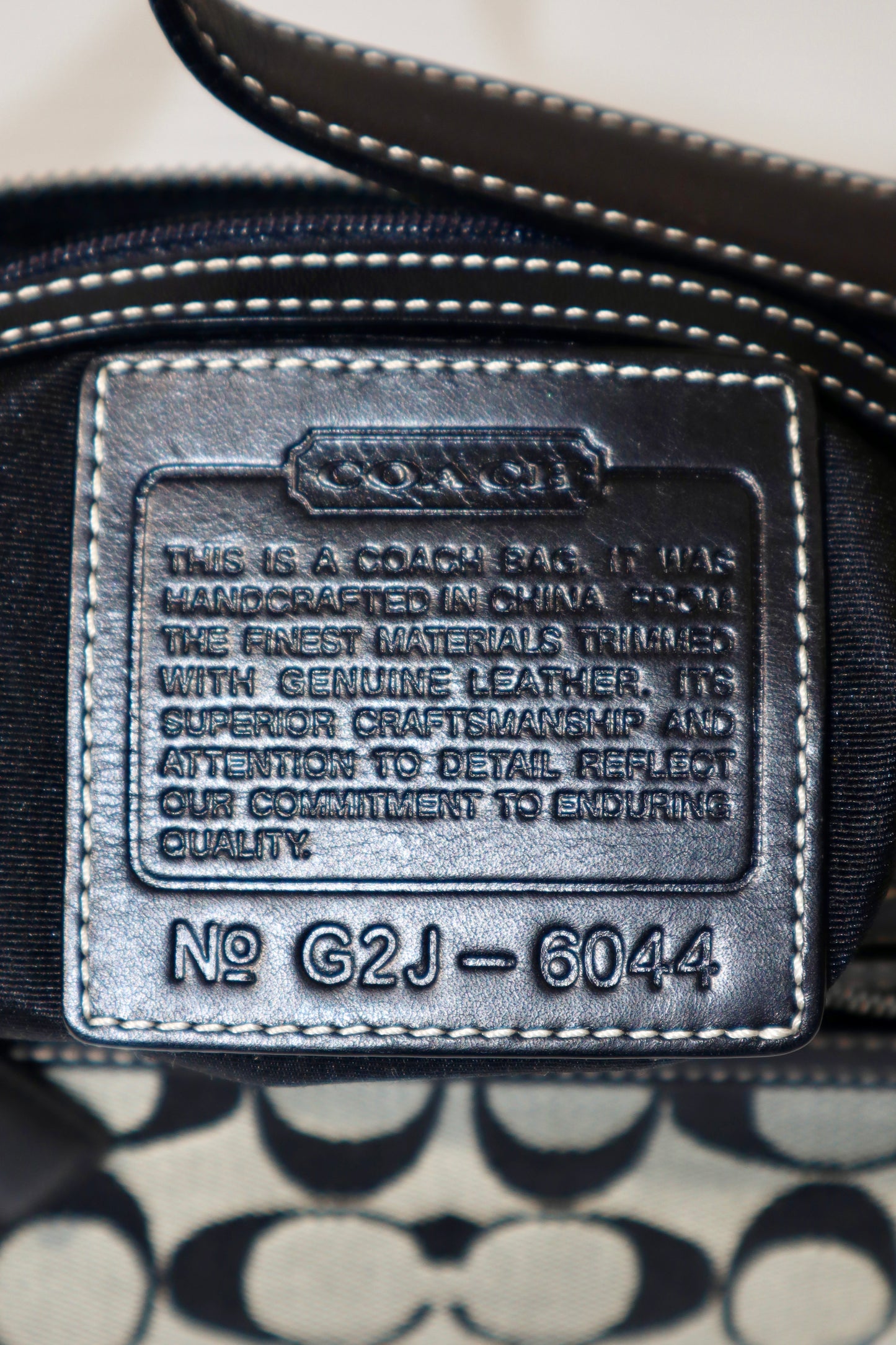 Vintage Coach Signature Shoulder Bag in Black/Grey (6044)