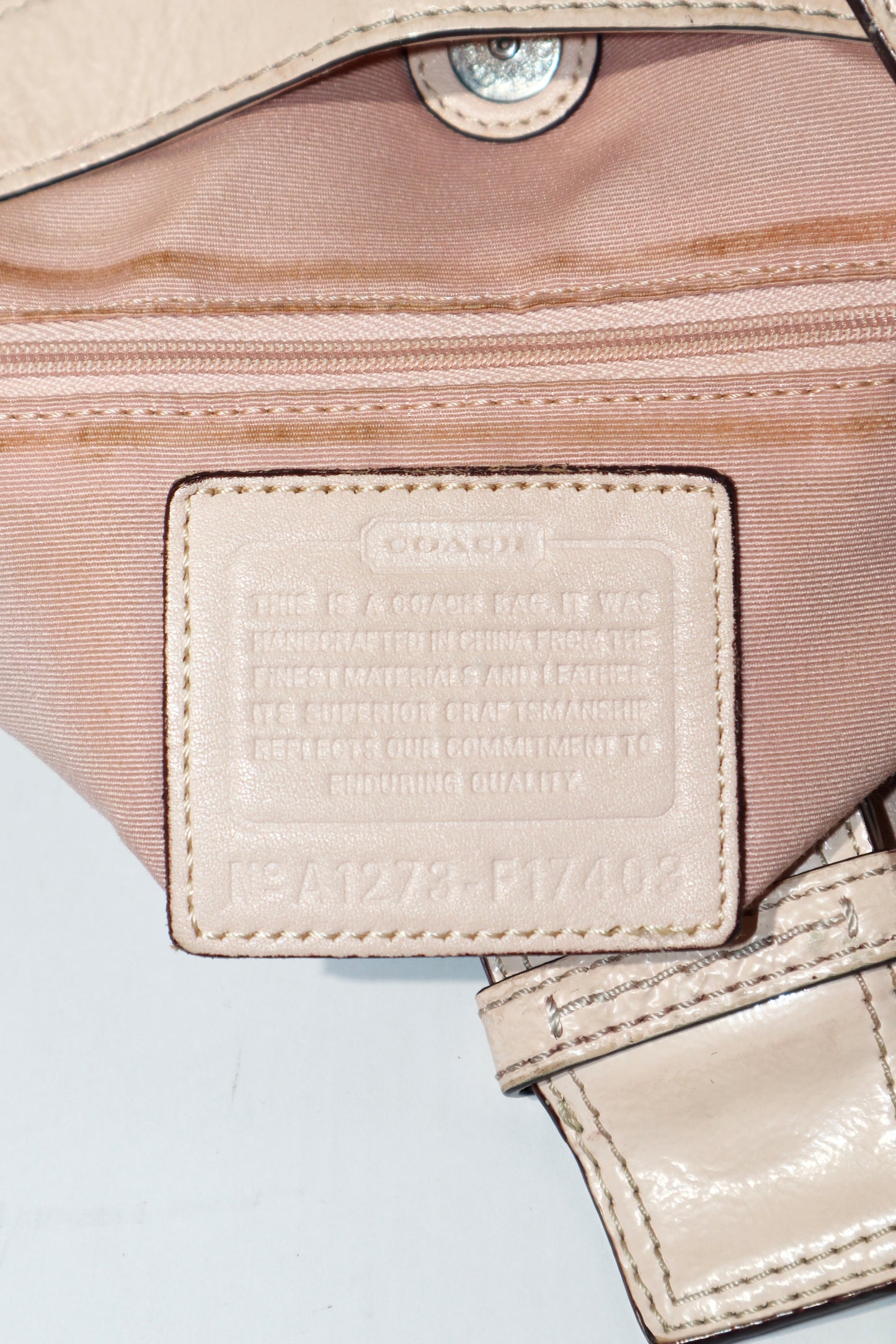 Vintage Coach Soho Large Shoulder Bag in Beige & Pink (F17408)