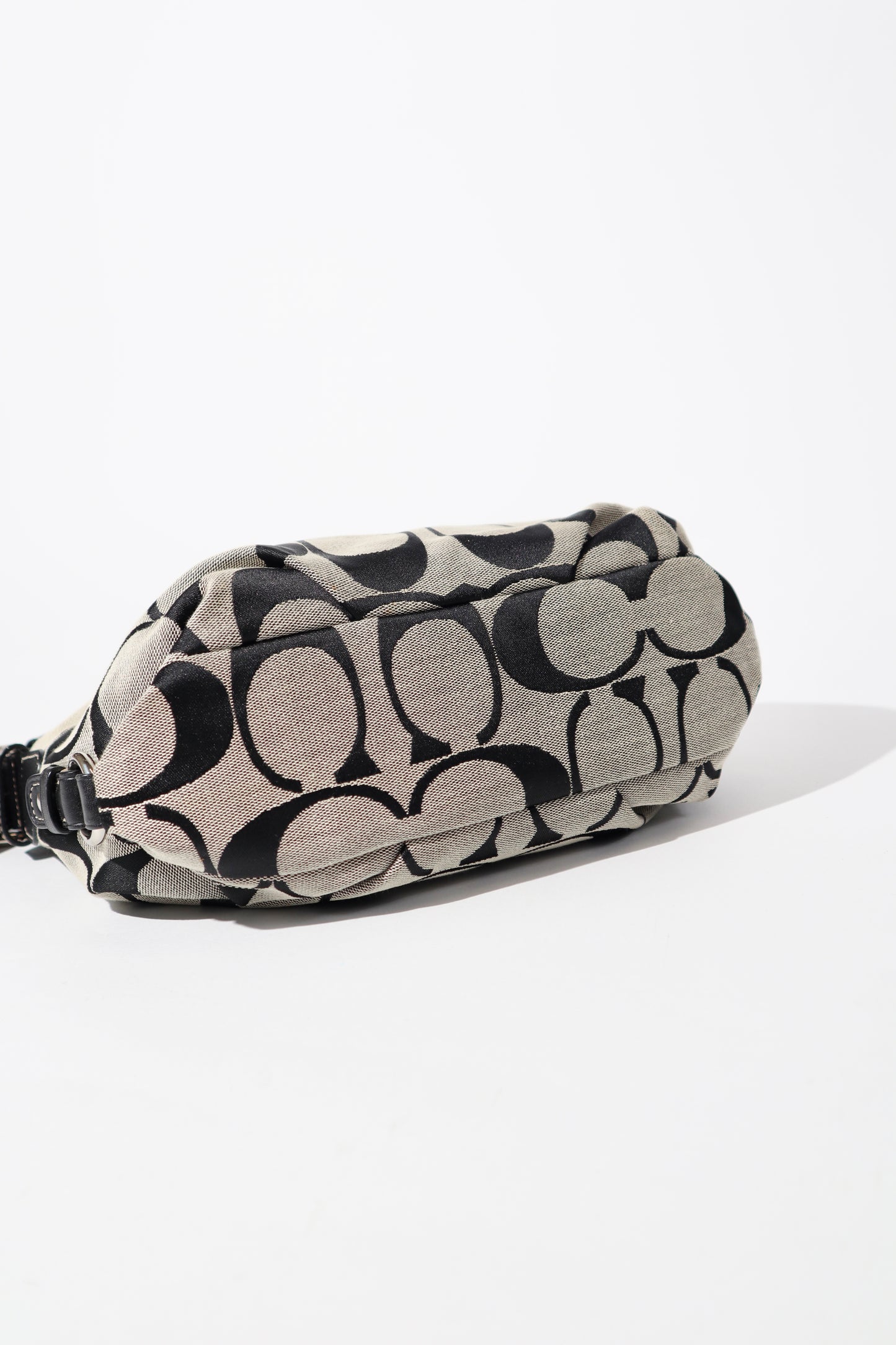 Coach Signature Canvas Crossbody Bag in Black/Grey (F15068)