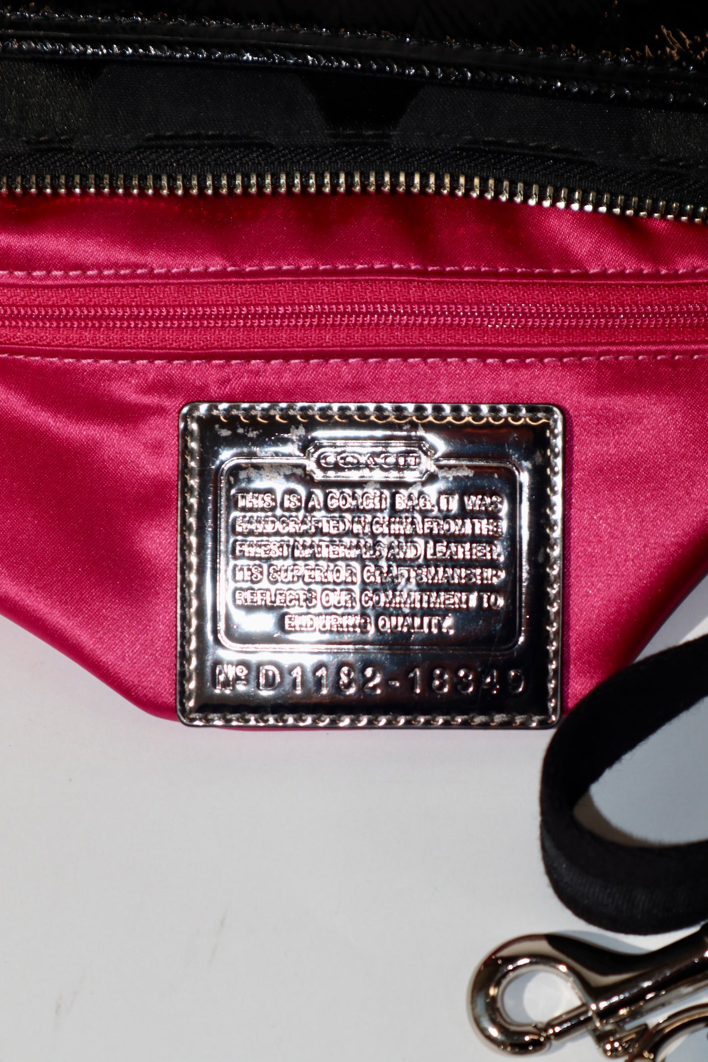 Coach Poppy Signature Canvas Shoulder Bag in Black - 18340