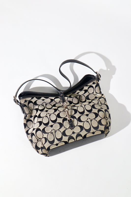 Vintage Coach Signature Hamptons Hobo Shoulder Bag (style 6845)