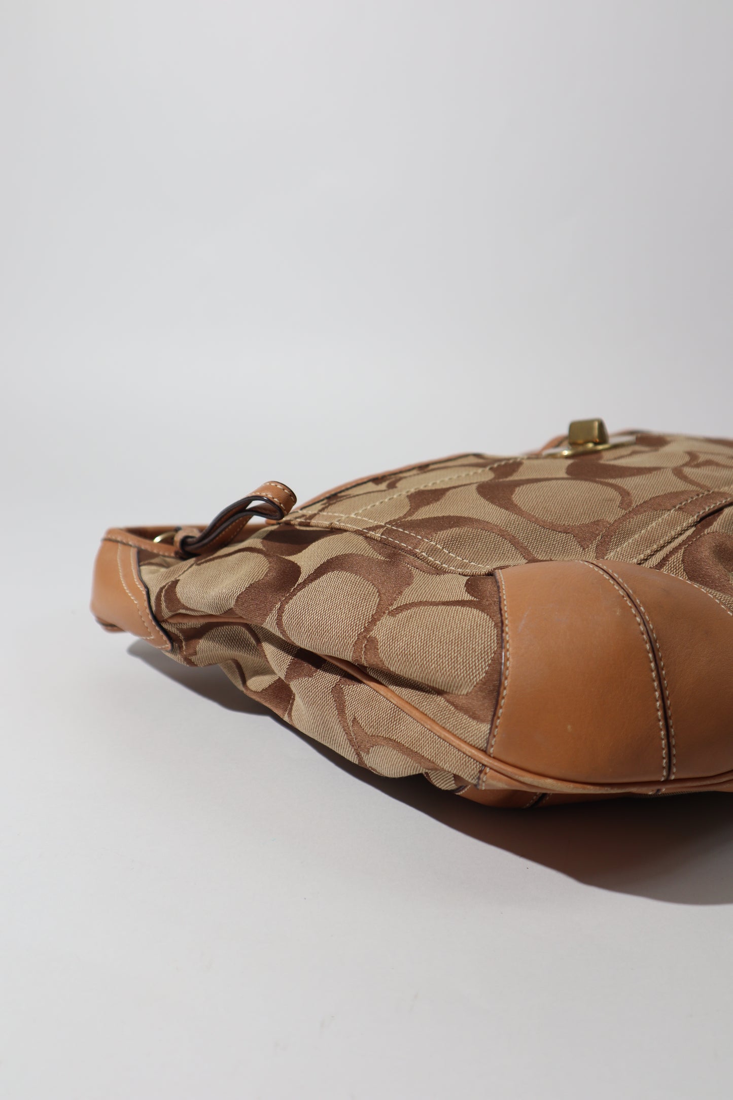 Coach Signature Ergo in Classic Brown with Turn-Lock (Large) - 10765