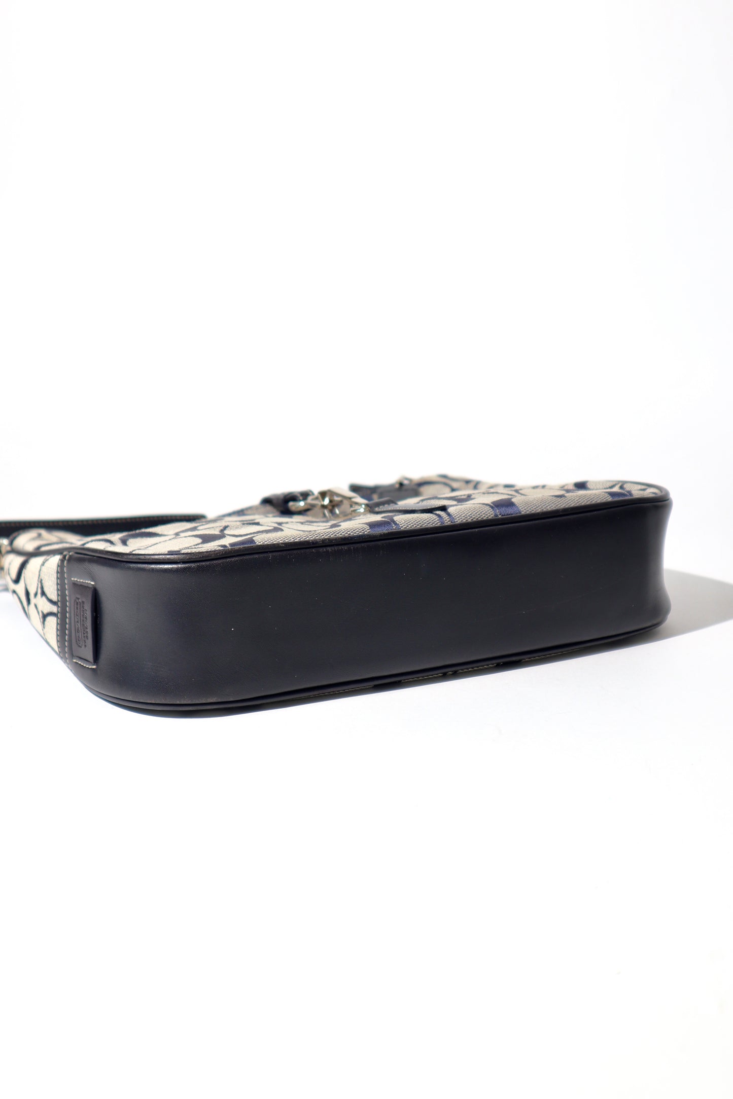 Vintage Coach Hampton Clip Shoulder Bag in Navy (6091)