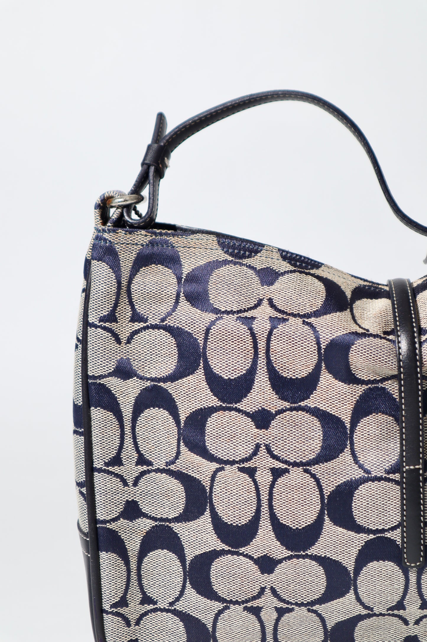 Vintage Coach Hampton Clip Shoulder Bag in Navy (6091)