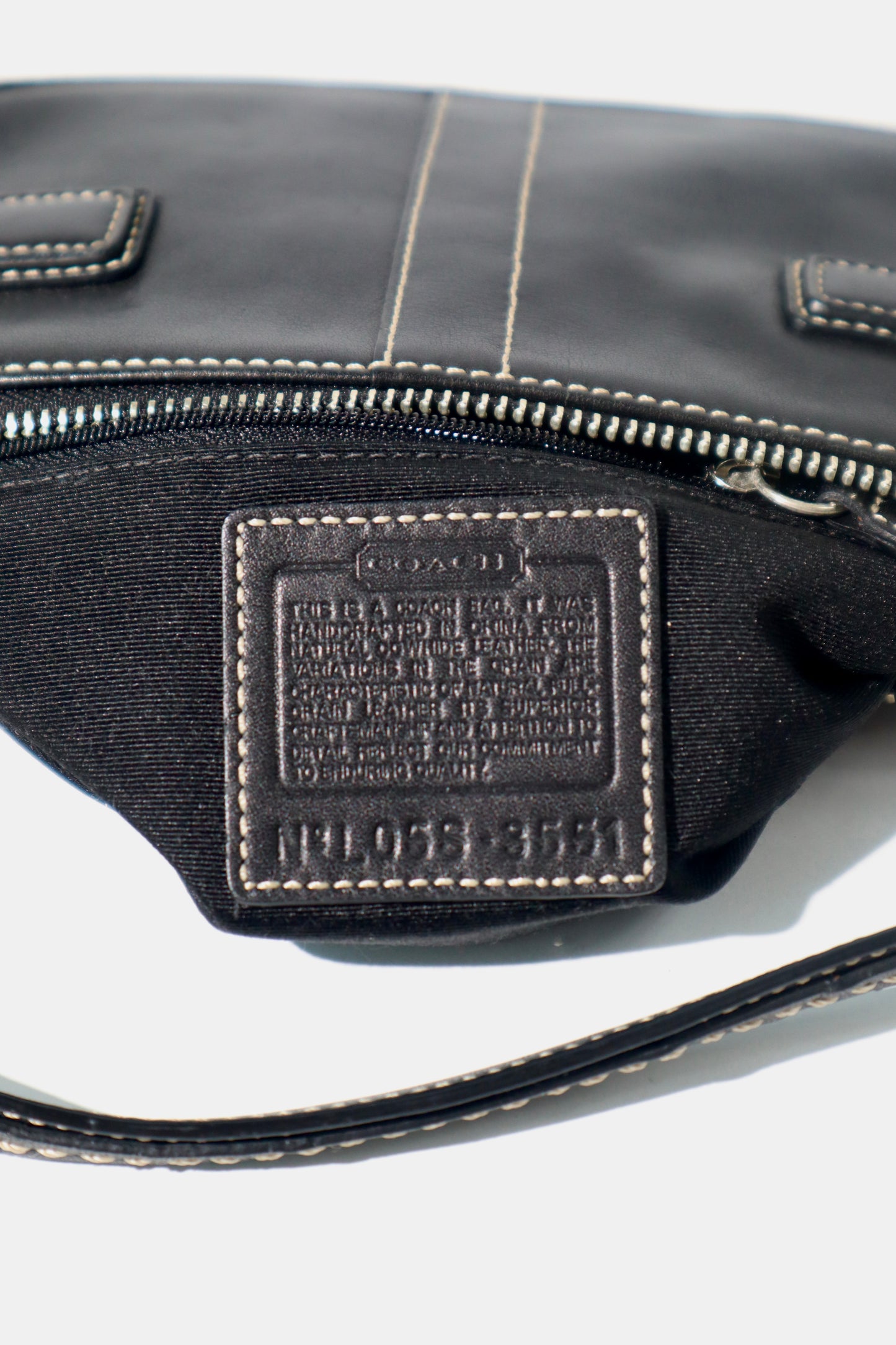 Vintage Coach 2005 Mini Belt Shoulder Bag in Black Leather - 3551