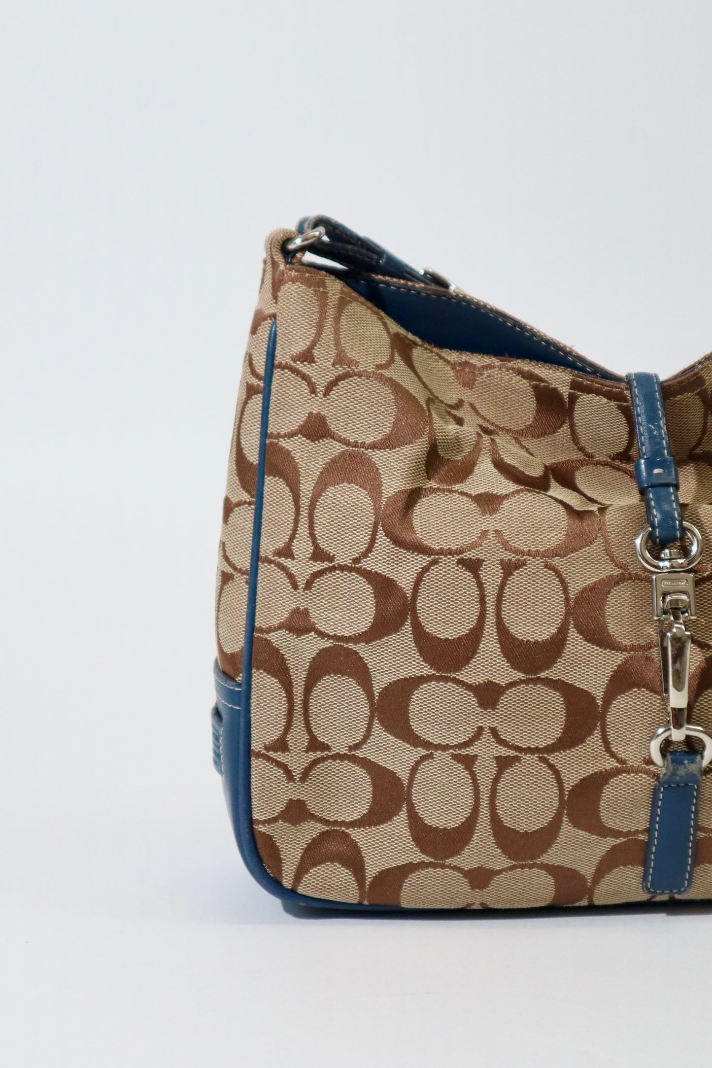 Vintage Coach Hampton Clip Shoulder Bag in Blue (6091)