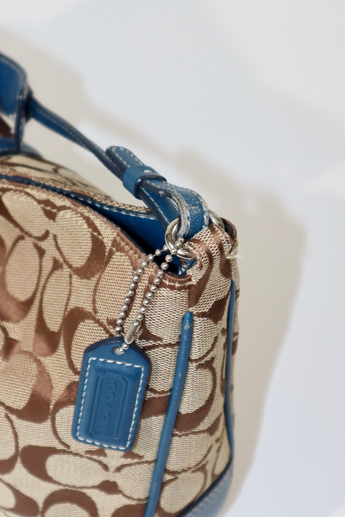 Vintage Coach Hampton Clip Shoulder Bag in Blue (6091)