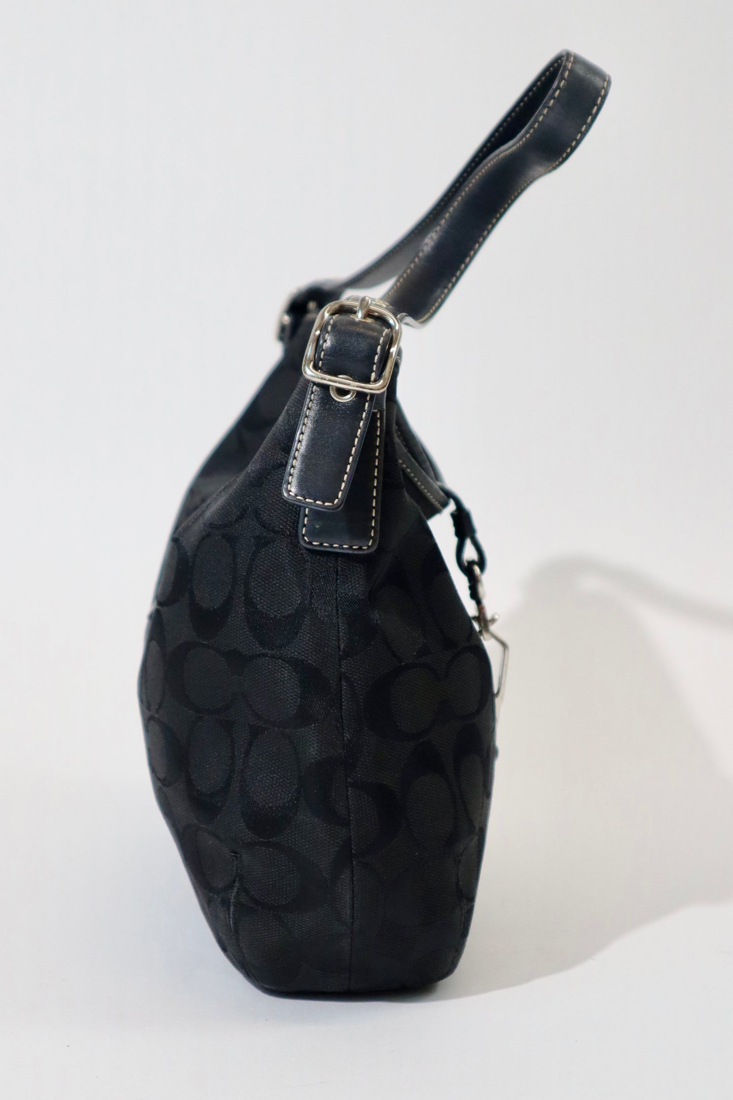 Vintage Coach Signature Hamptons Hobo Shoulder Bag (style 6845)