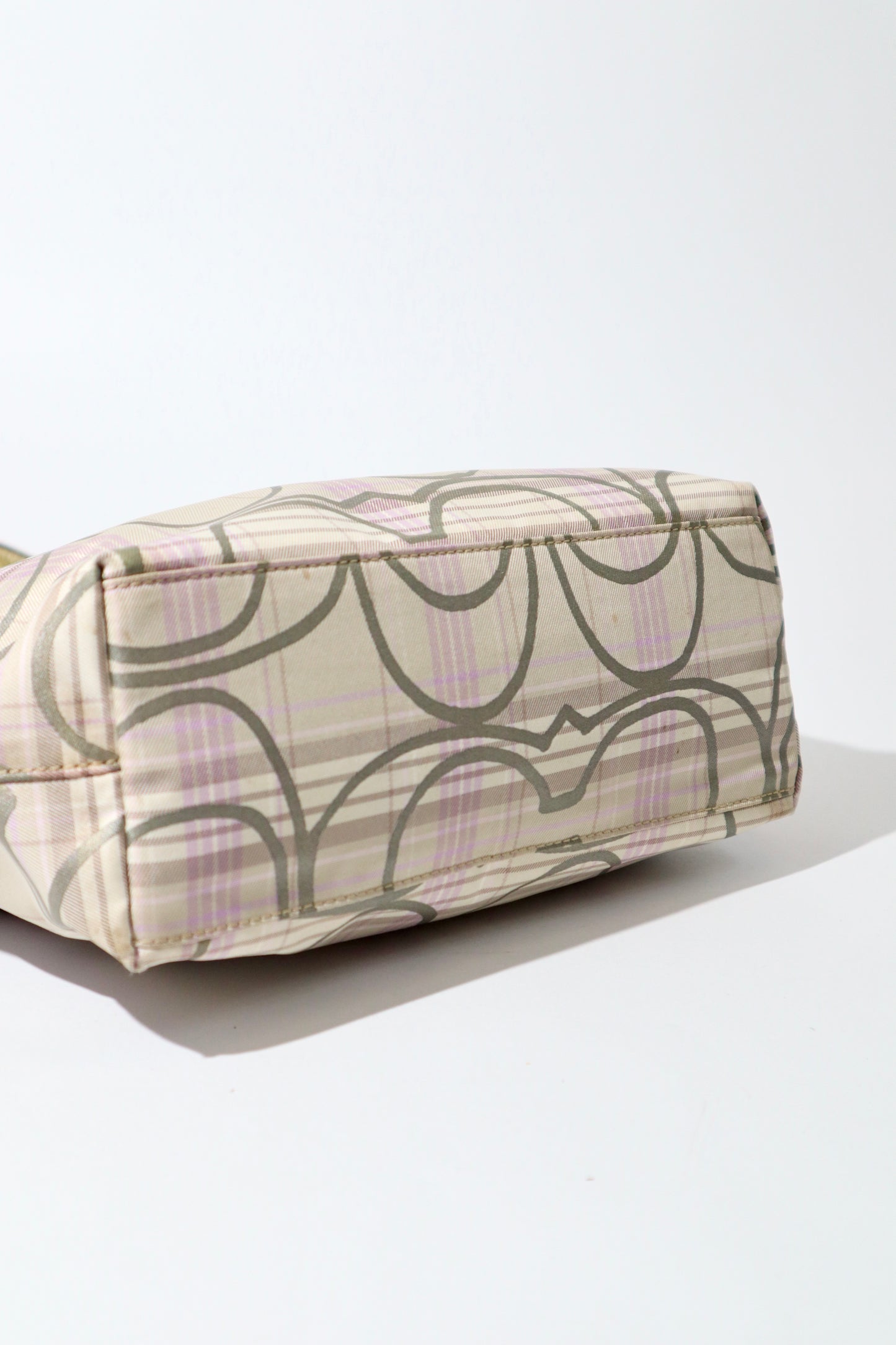 Coach Signature Tartan Plaid Tote – Style F17474