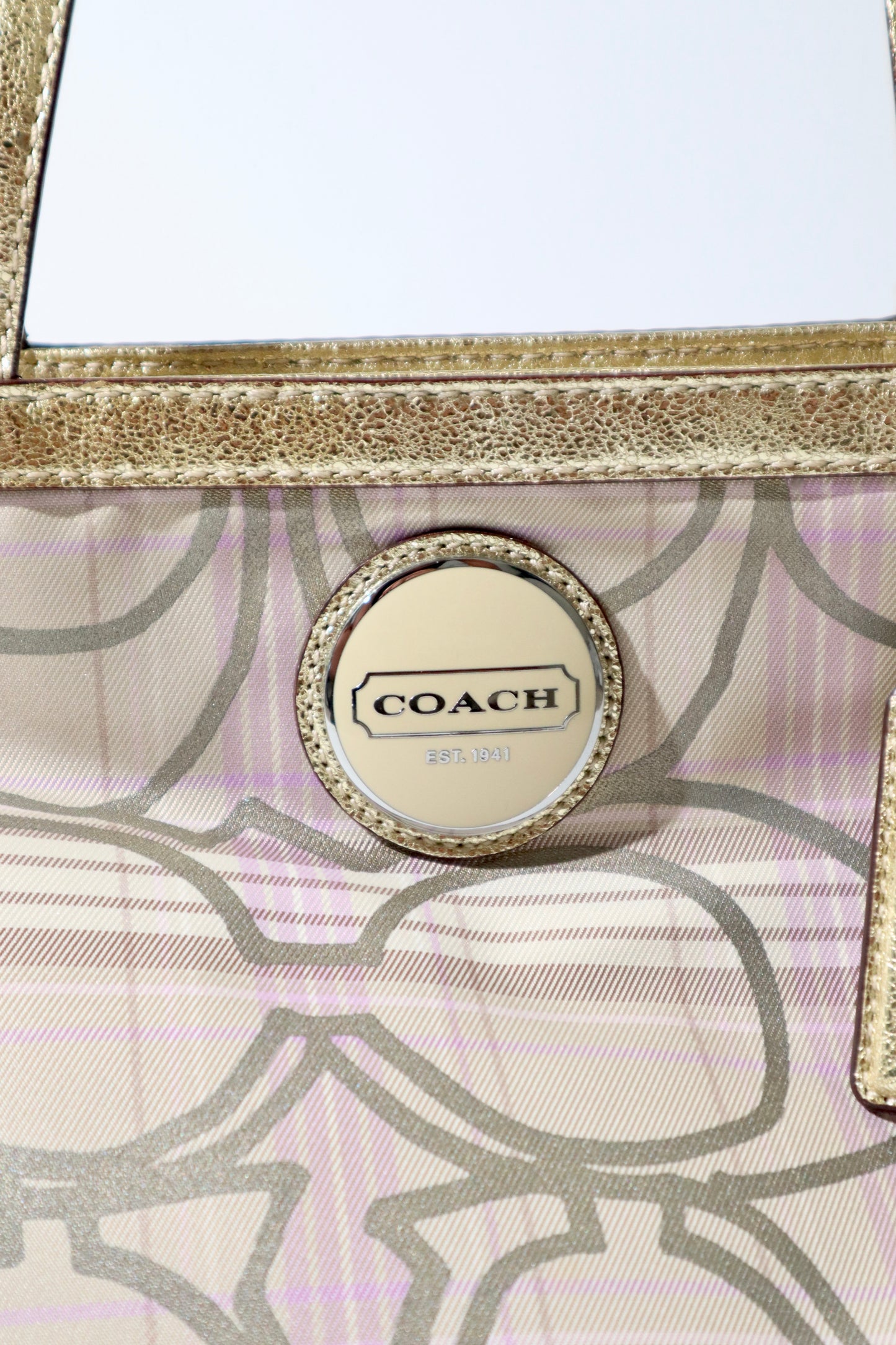 Coach Signature Tartan Plaid Tote – Style F17474