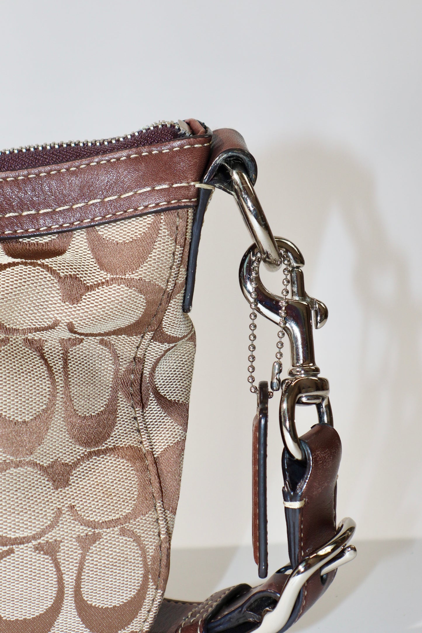Coach Hamptons Hobo – Brown – Style F14447