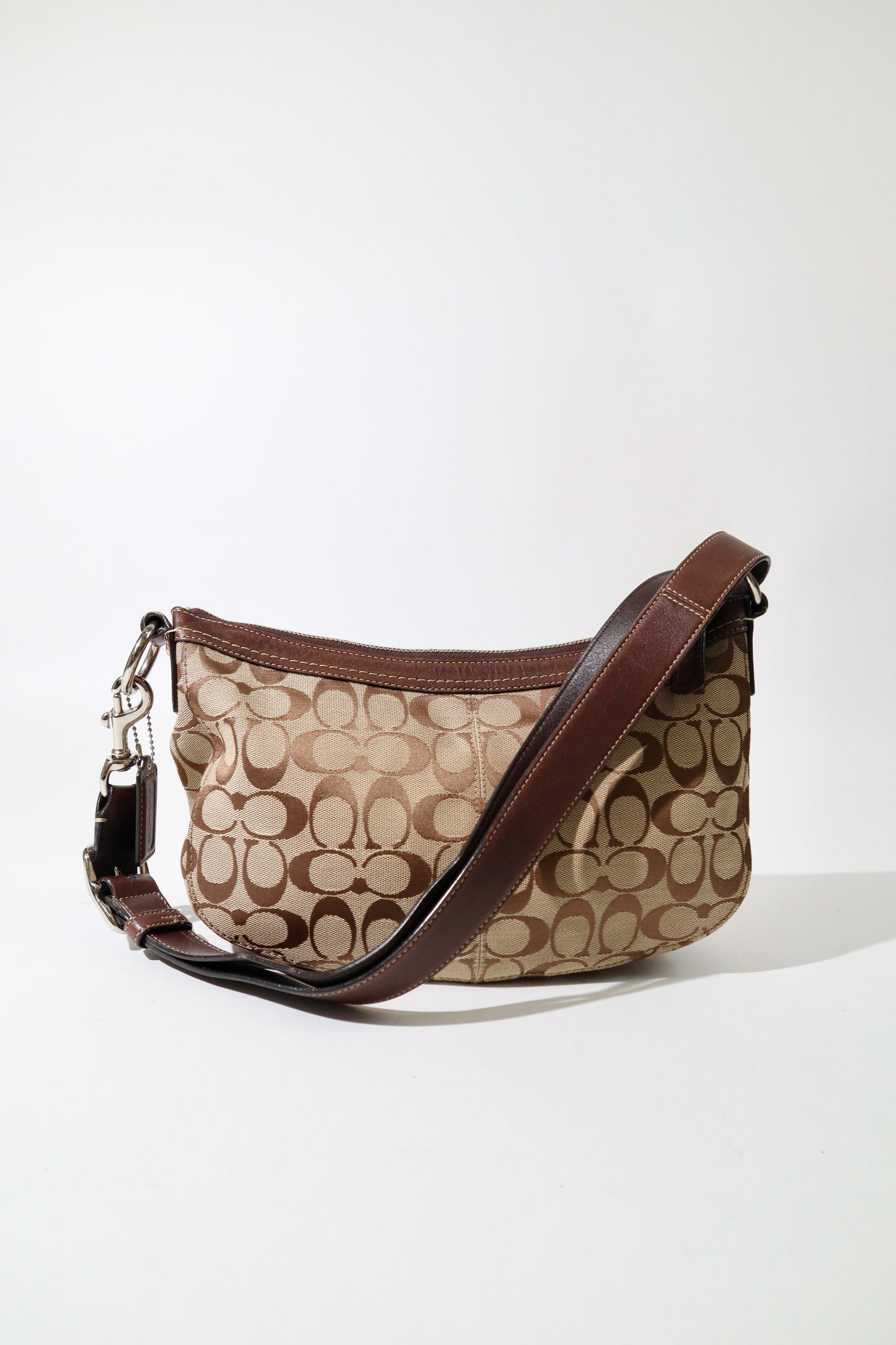 Coach Hamptons Hobo – Brown – Style F14447