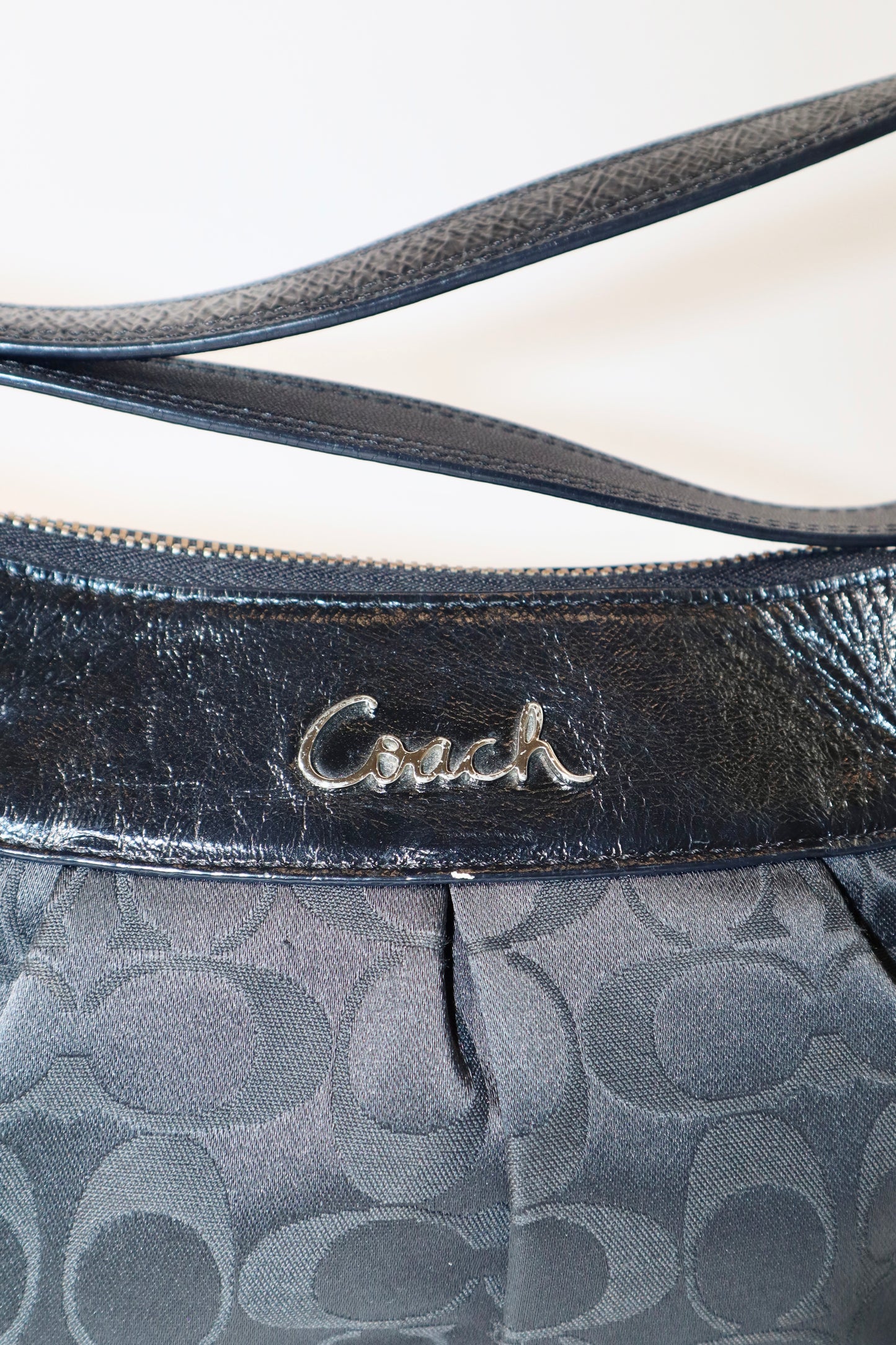 Coach Ashley Signature Satchel / Shoulder Bag – Signature Canvas – Style F15511