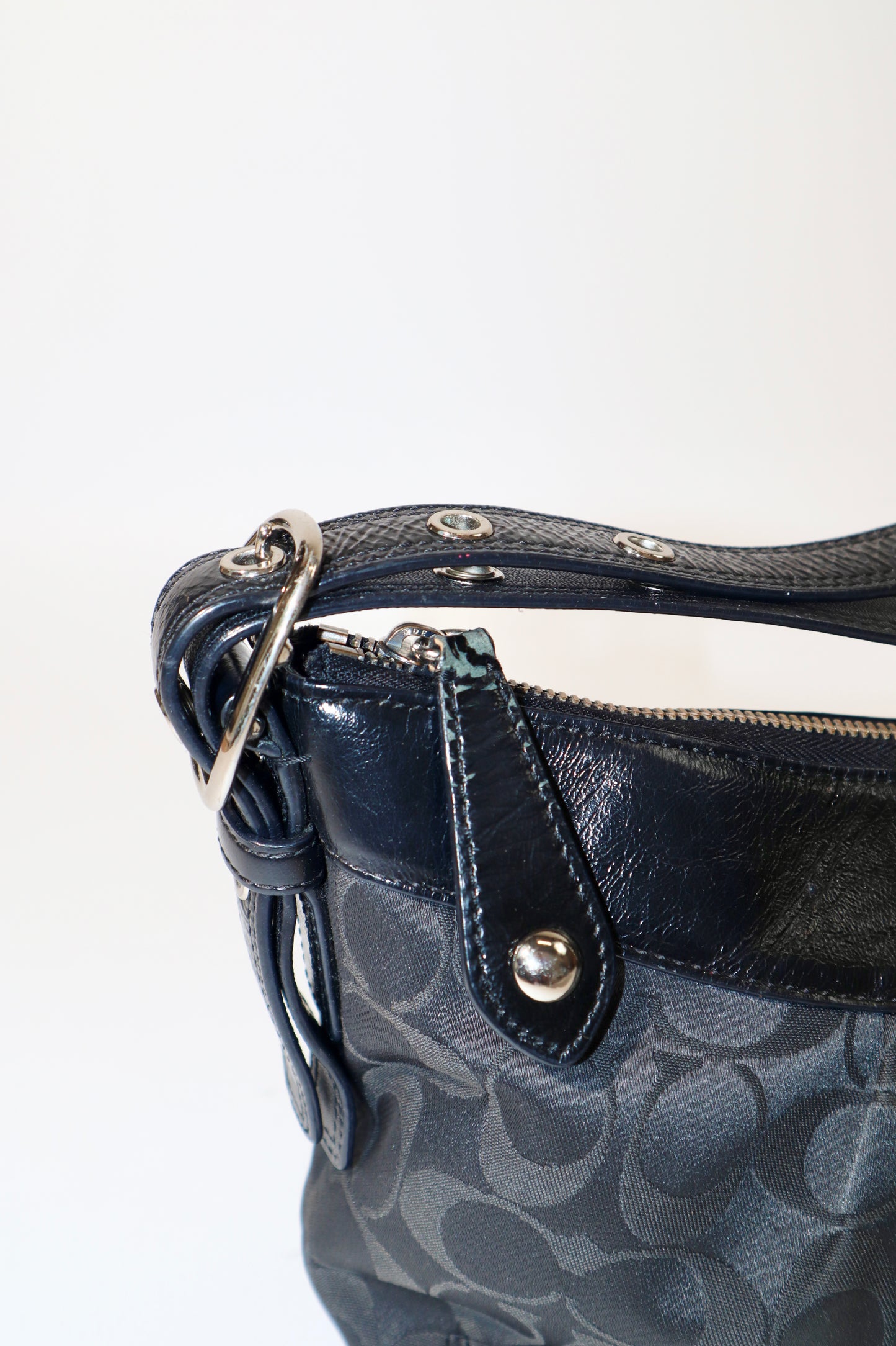 Coach Ashley Signature Satchel / Shoulder Bag – Signature Canvas – Style F15511