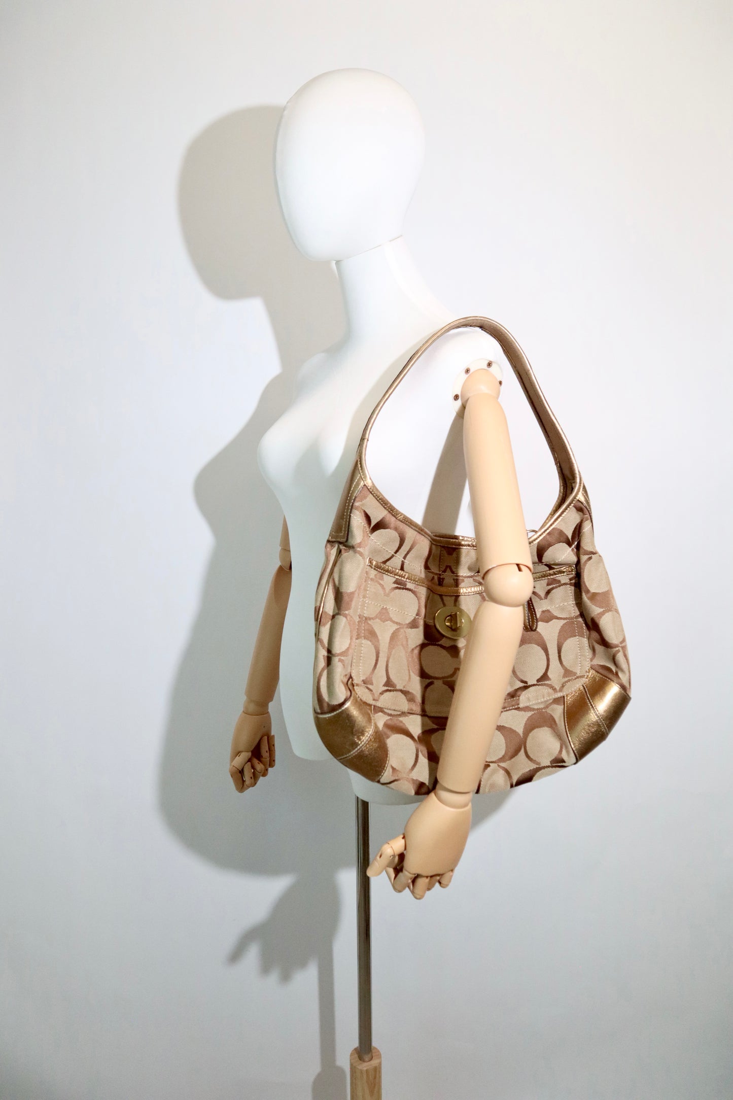 Coach Signature Ergo in Classic Brown with Turn-Lock (Large) - 11601
